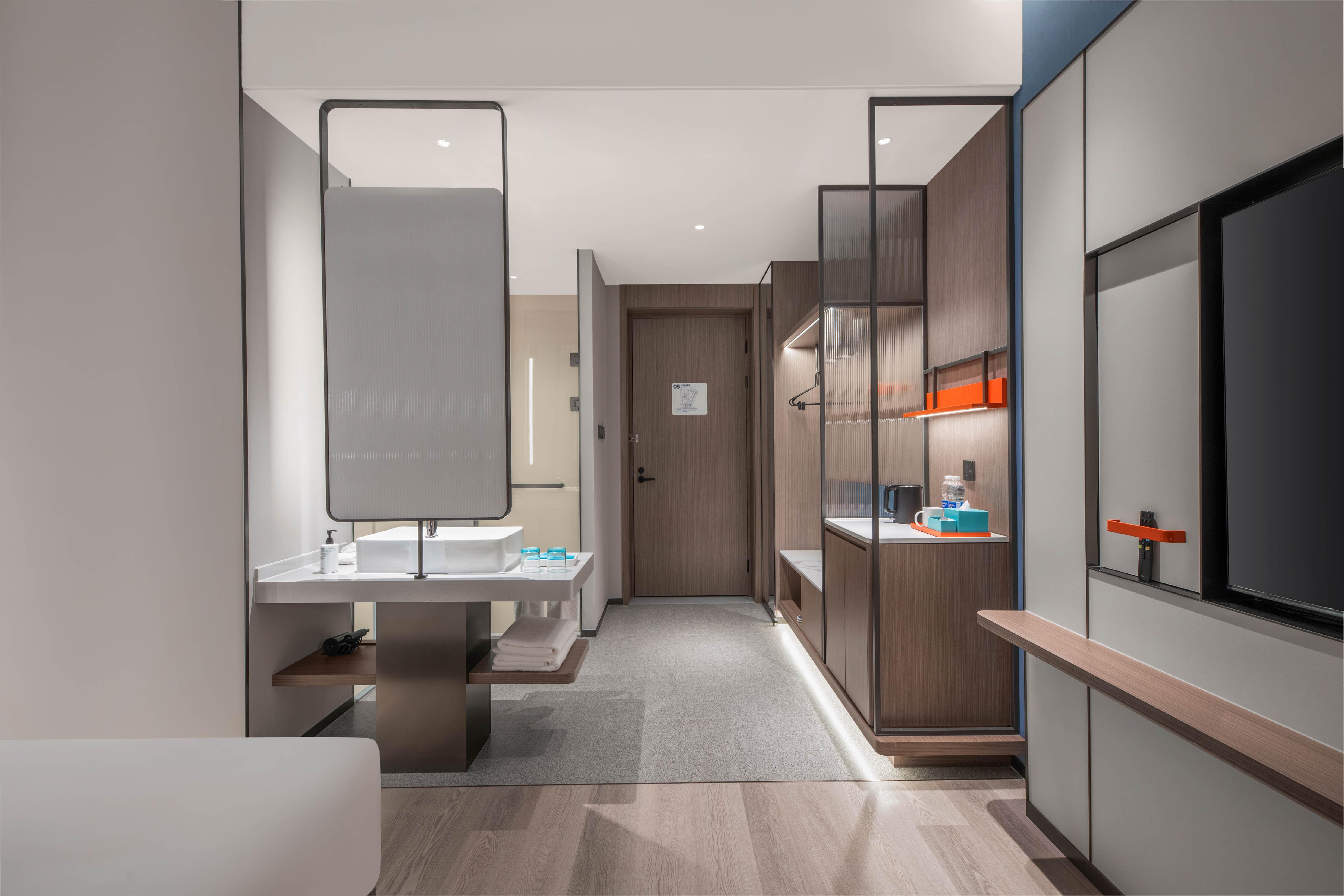 Double City View King Bed