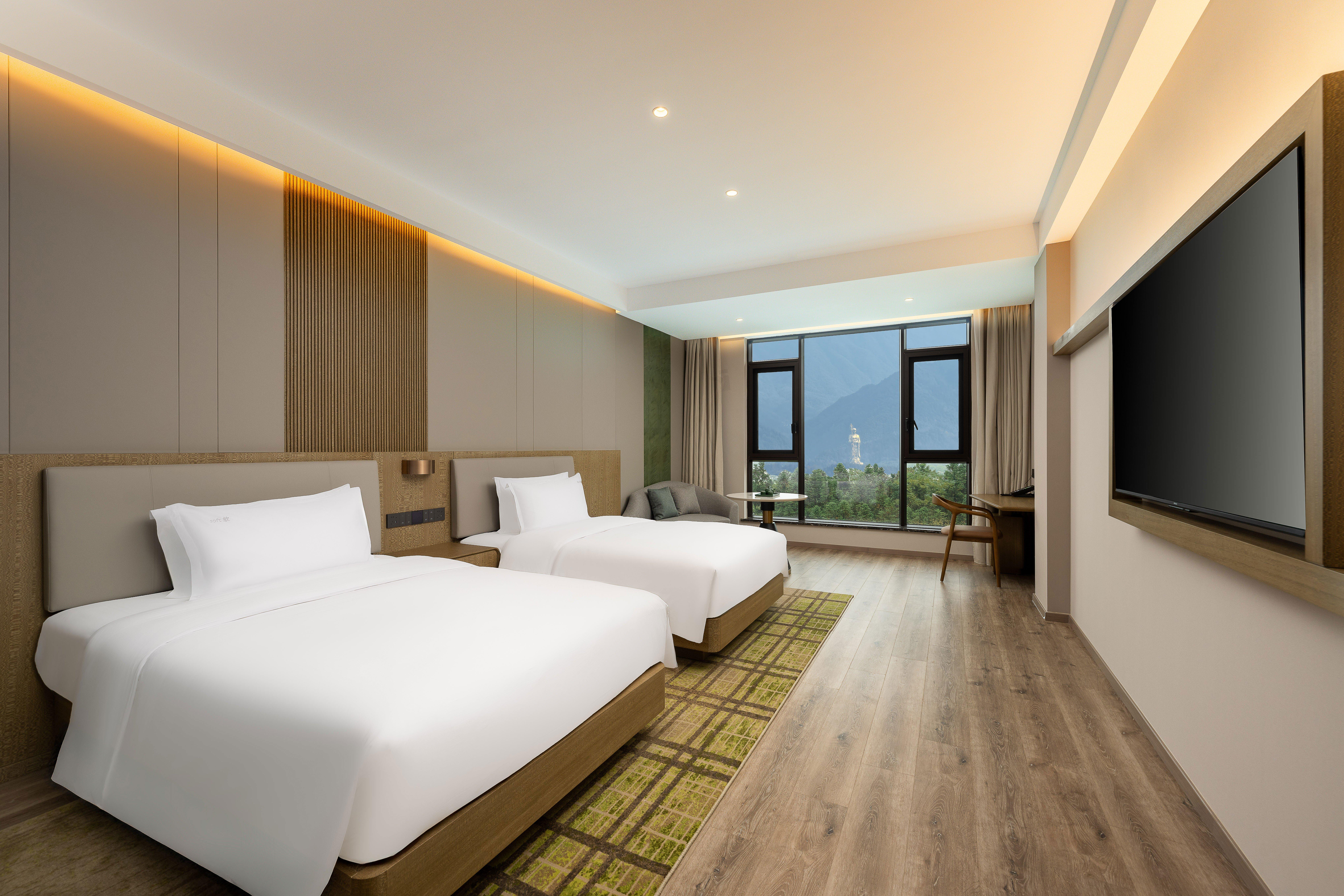 Quadruple Premium with Views