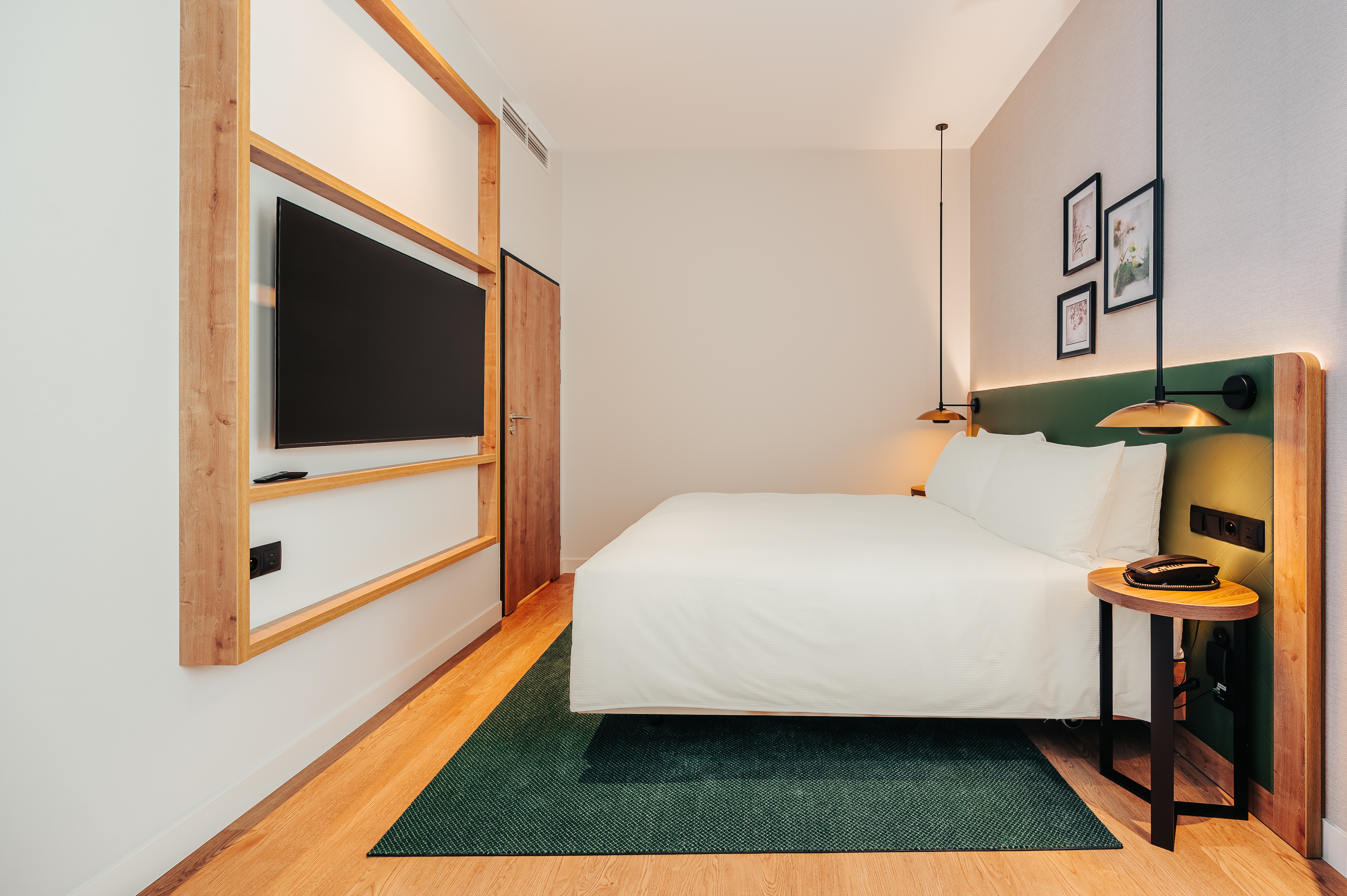 Suite King Bed One Bedroom 