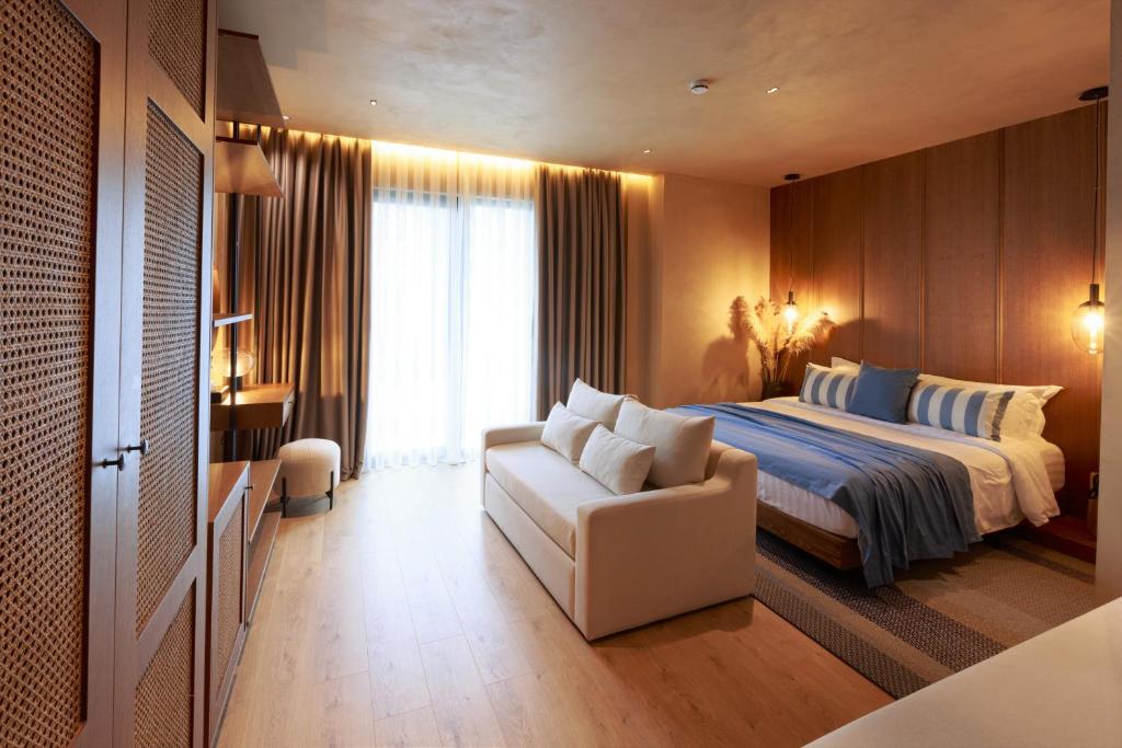 Junior Suite One Bedroom One Bathroom