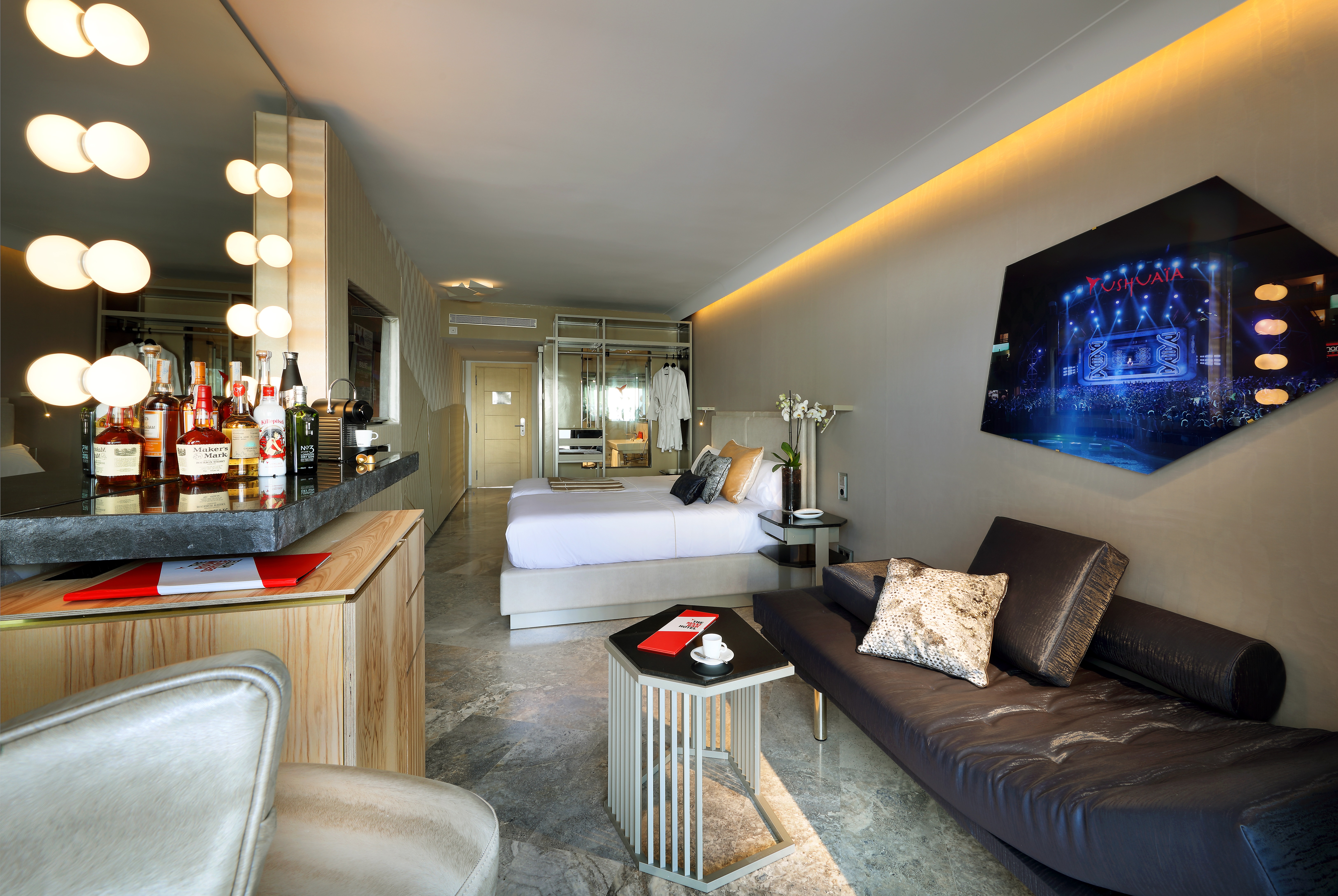 Double Single Superior with Terrace