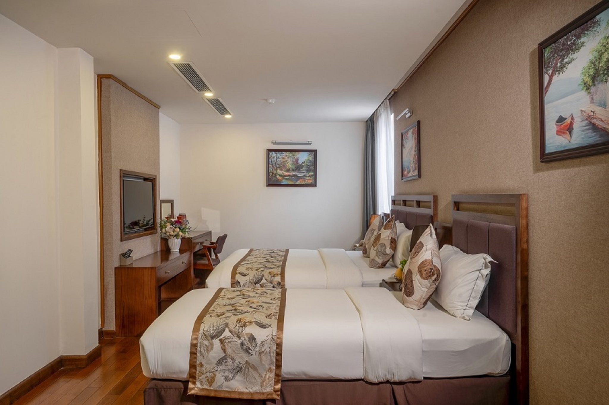 Family Room King Size Bed