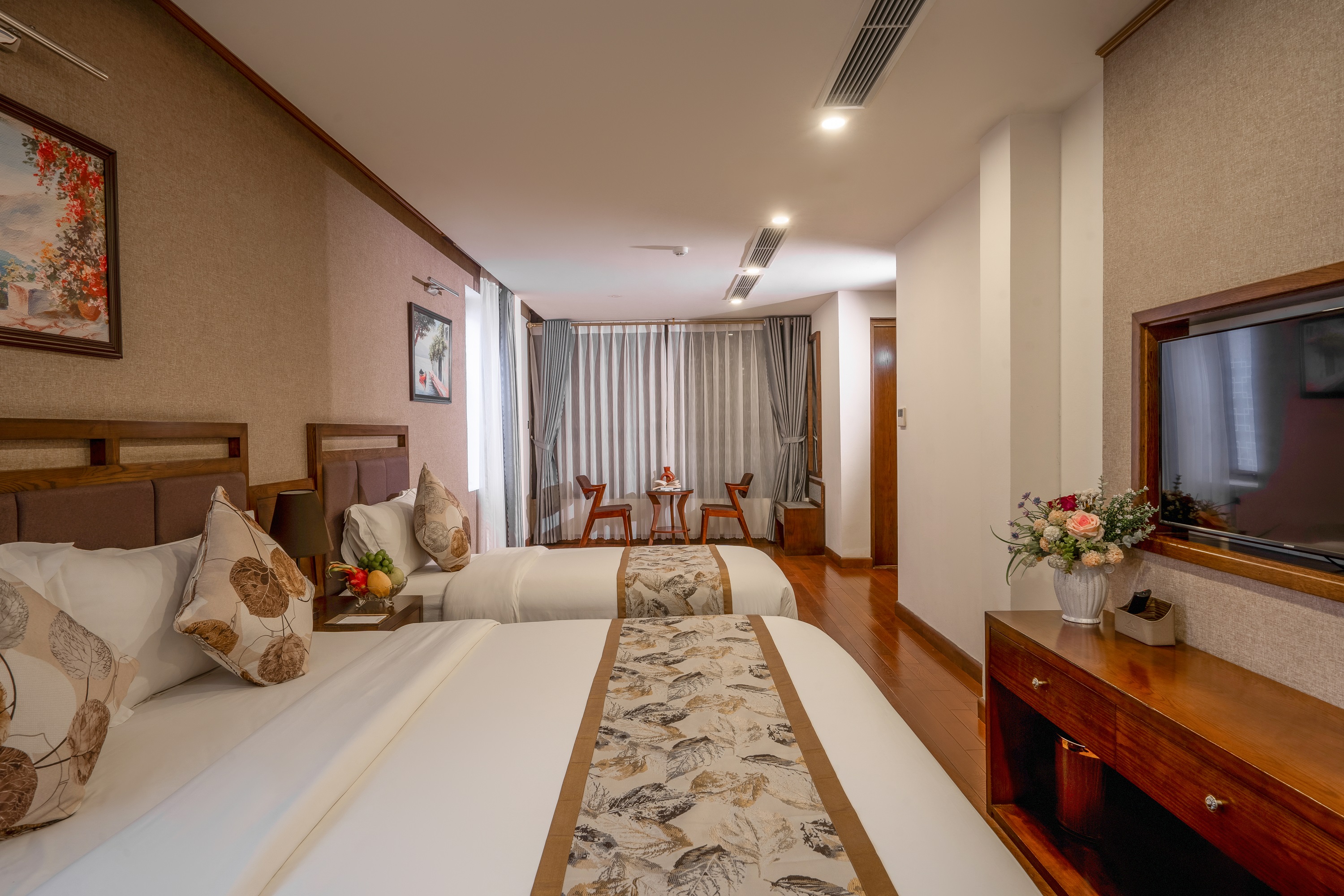 Family Room King Size Bed