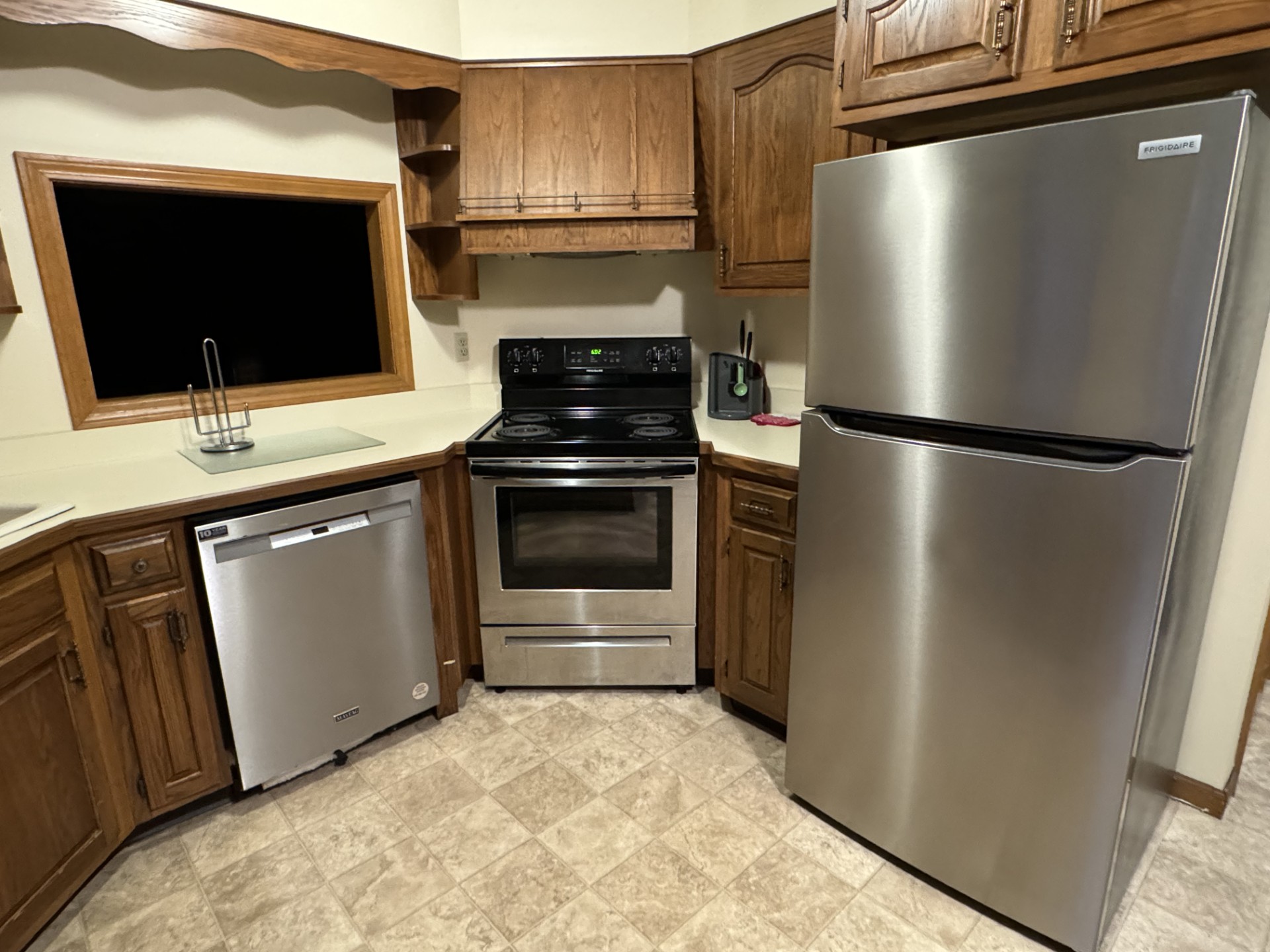 House Capacity 9 Four Bedrooms