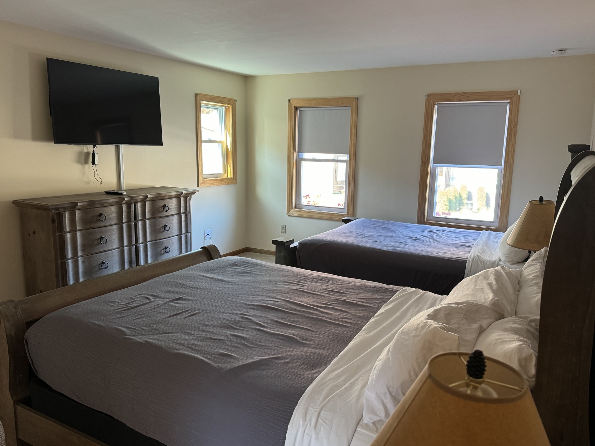 House Capacity 9 Four Bedrooms