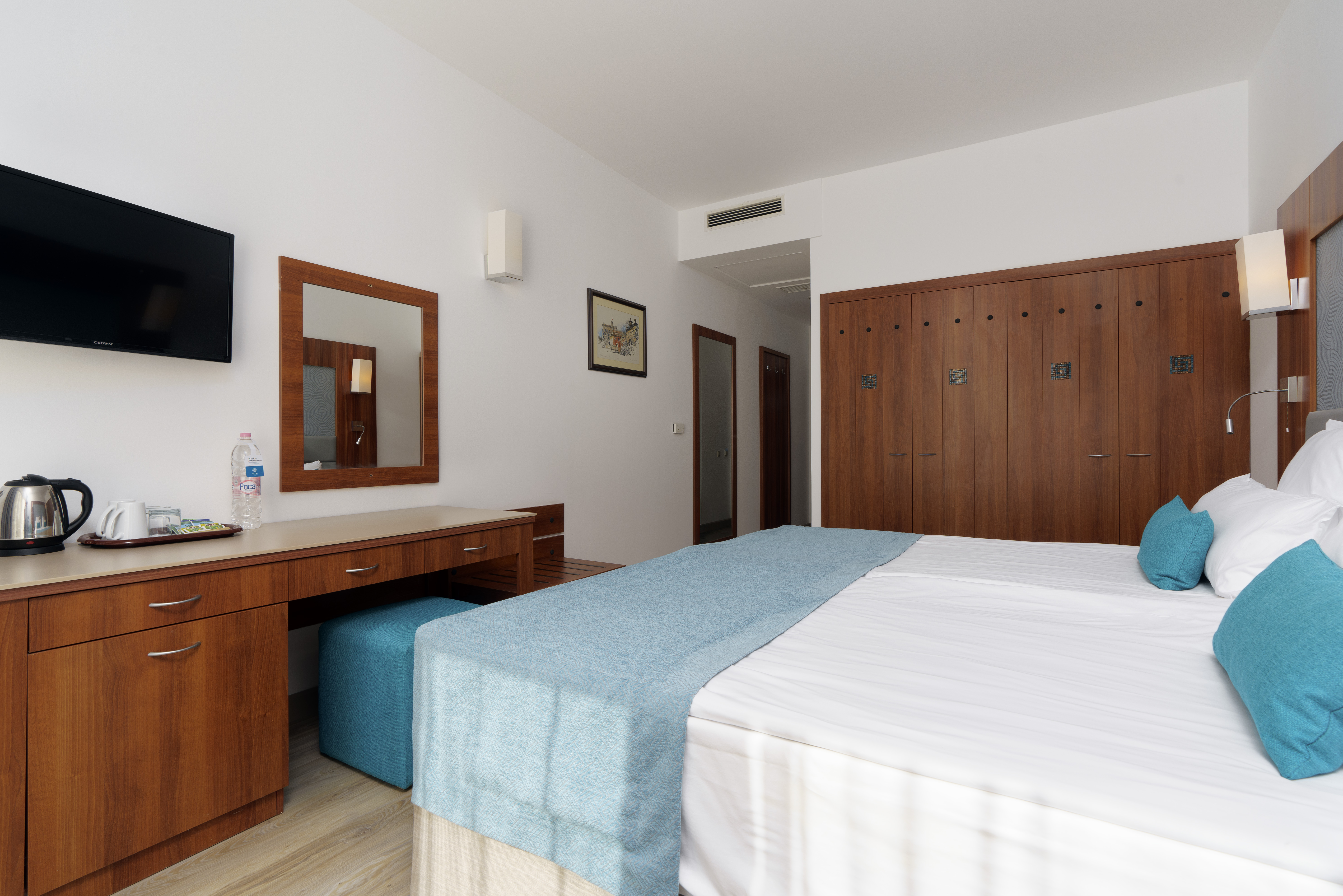 Double or Twin Standard