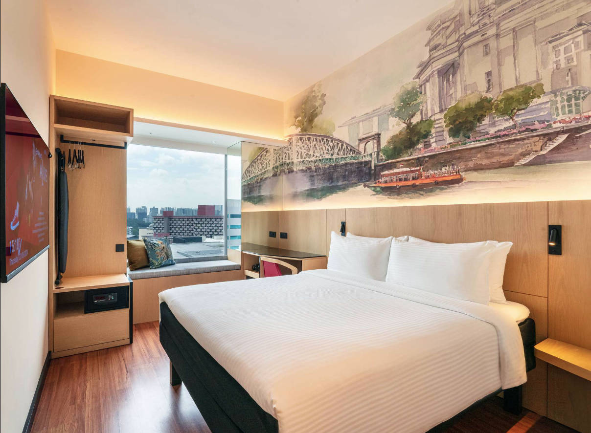 Double Deluxe Queen Bed