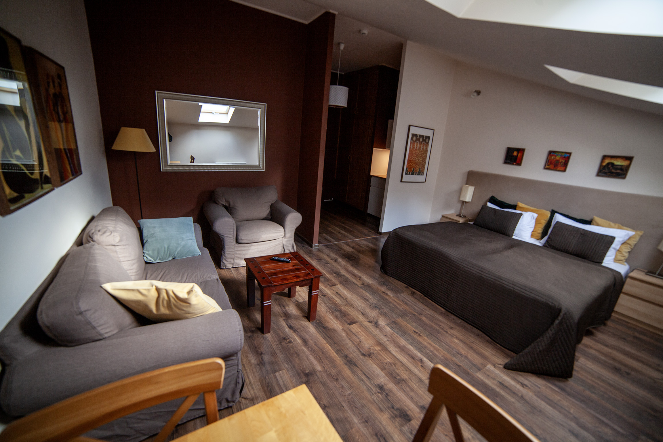 Studio King Size Bed