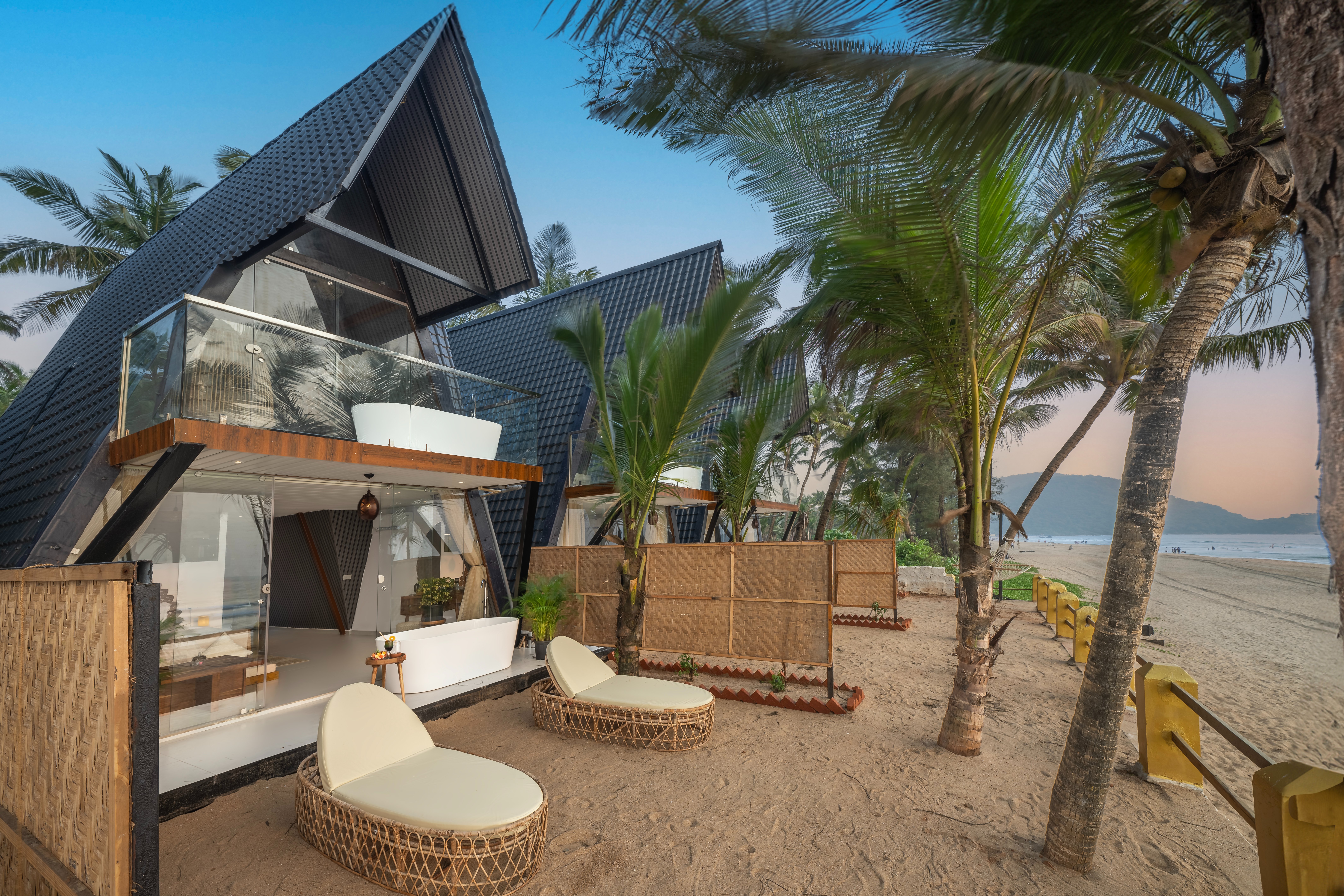 Bungalow King Bed One Bedroom 