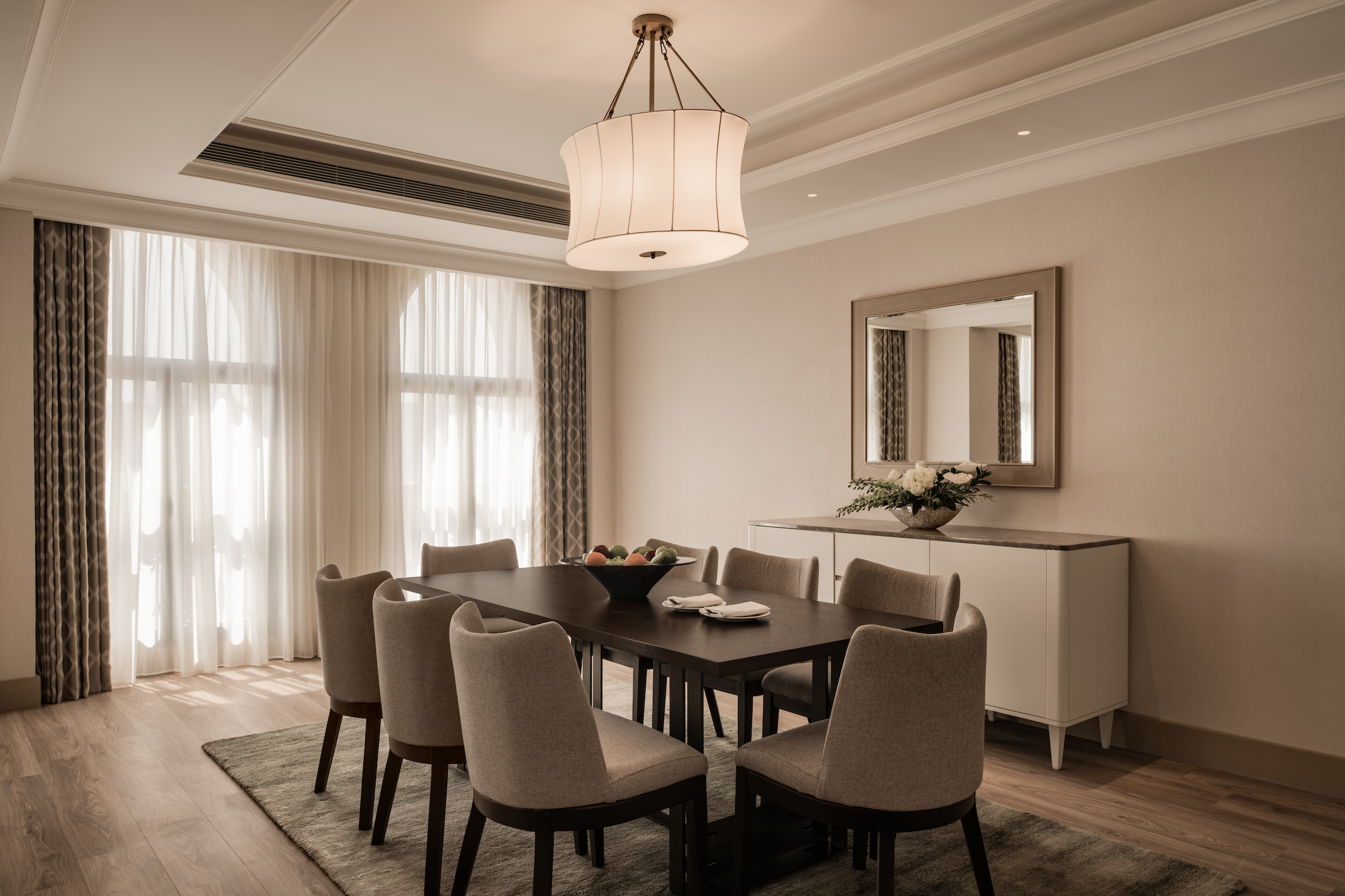 Suite City View King Bed