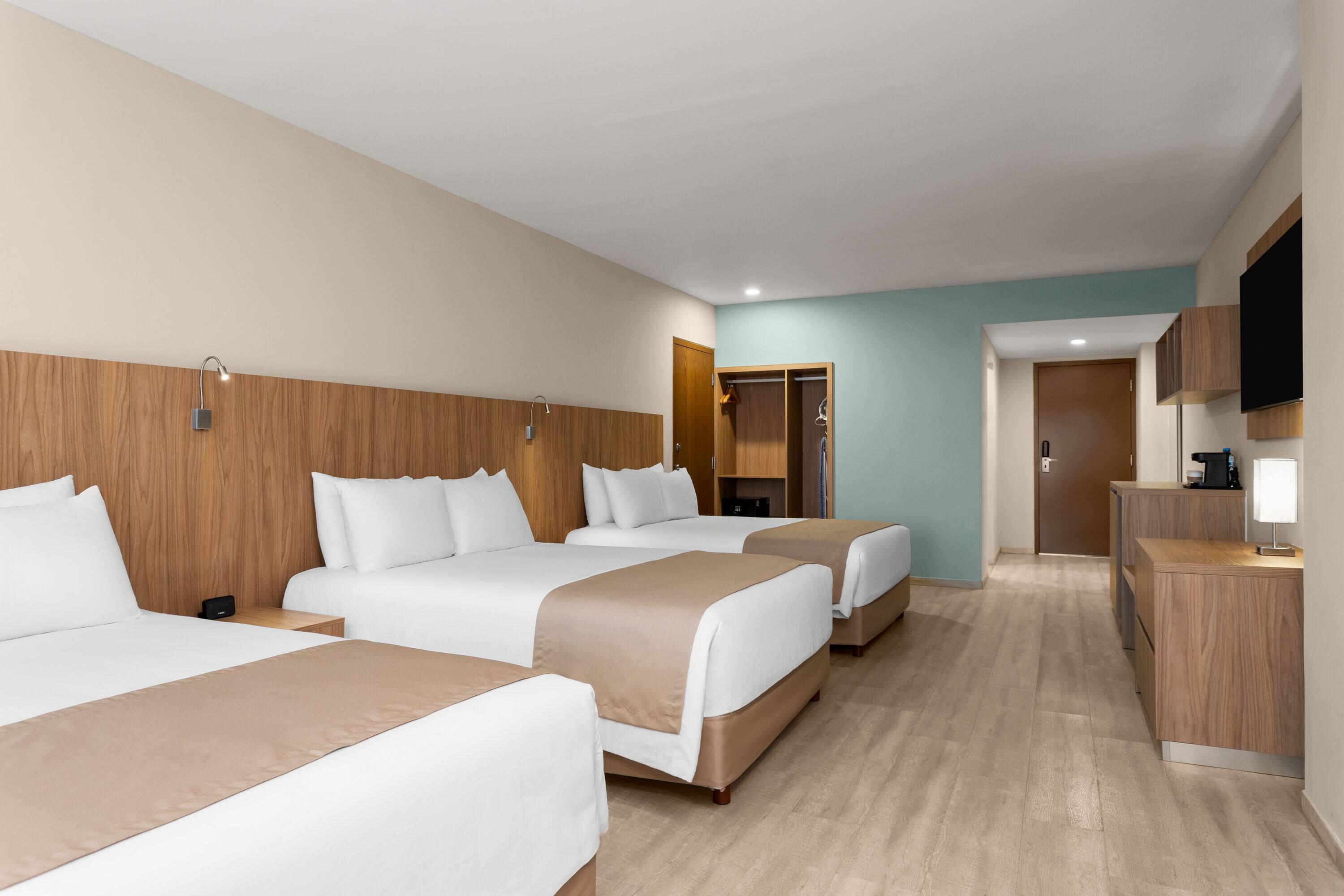 Triple Queen Size Bed