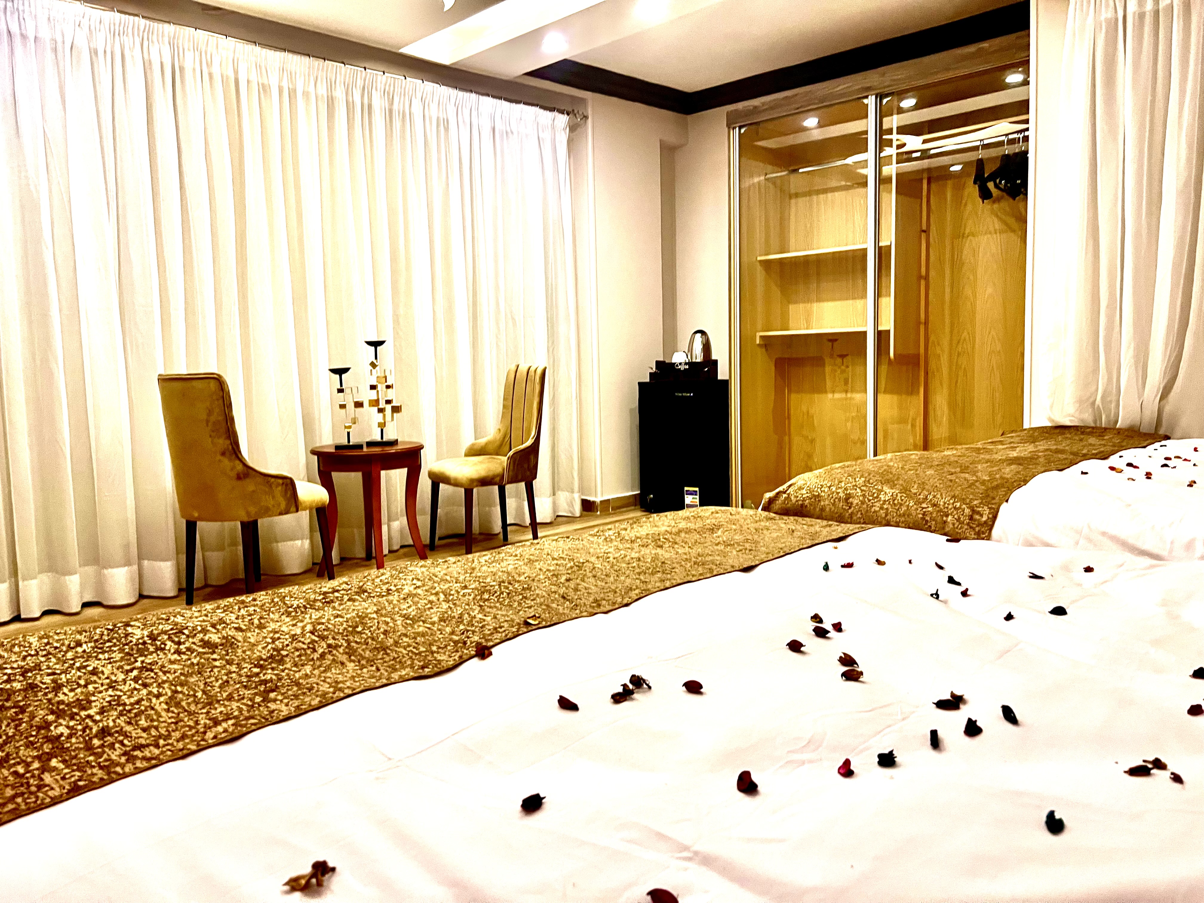 Quadruple Superior King Bed