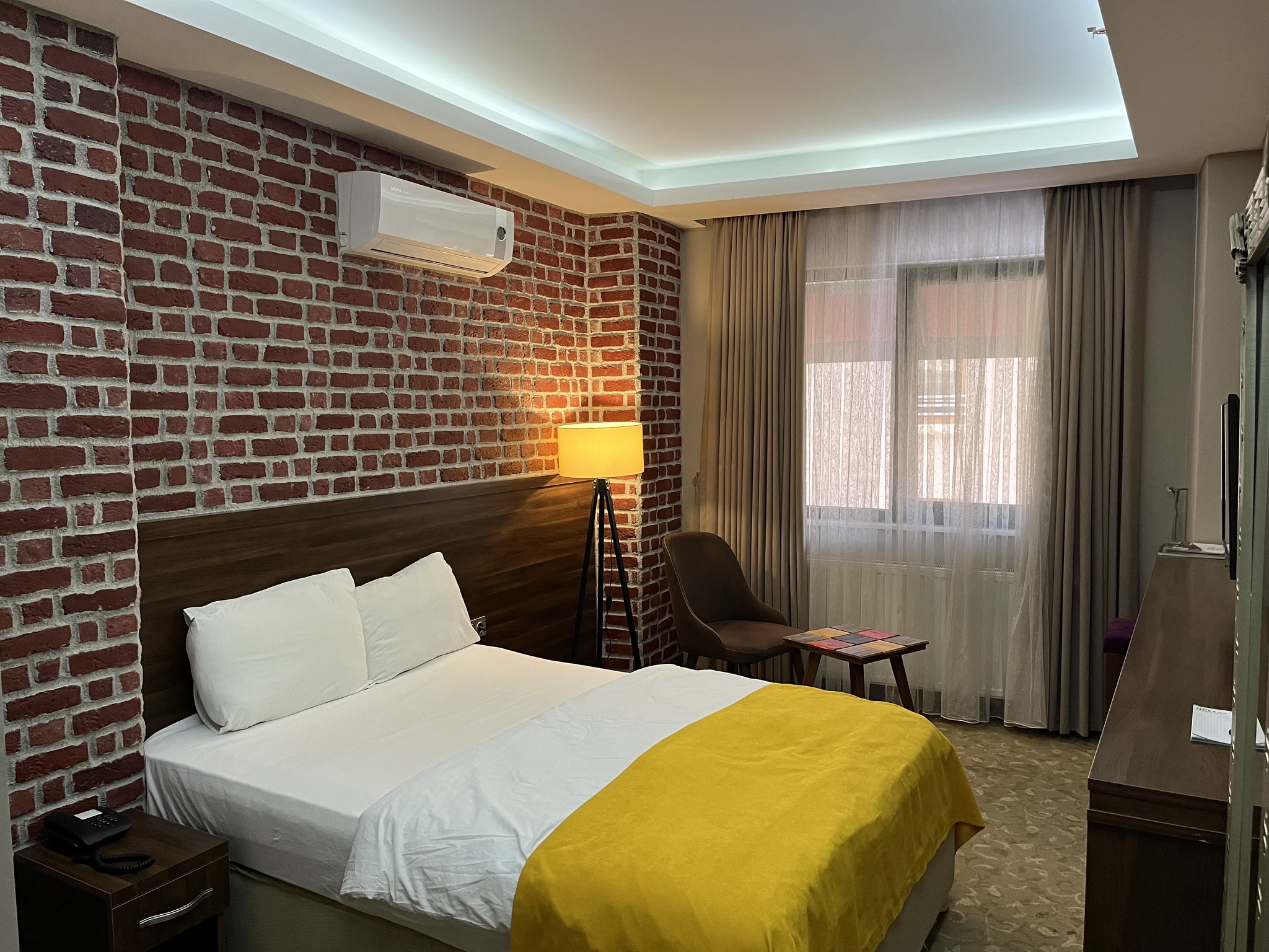 Room Deluxe with Balcony