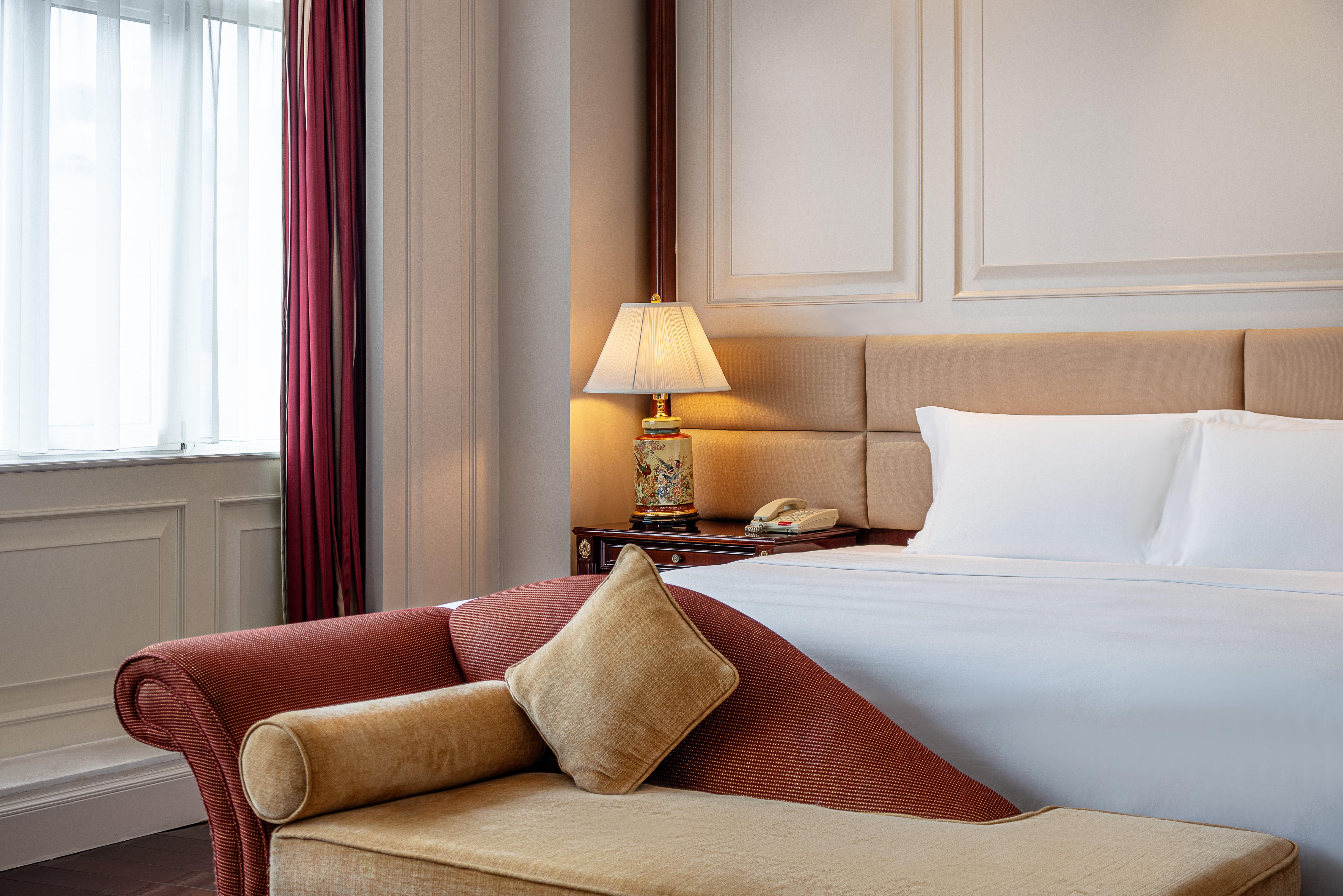 Junior Suite King Size Bed