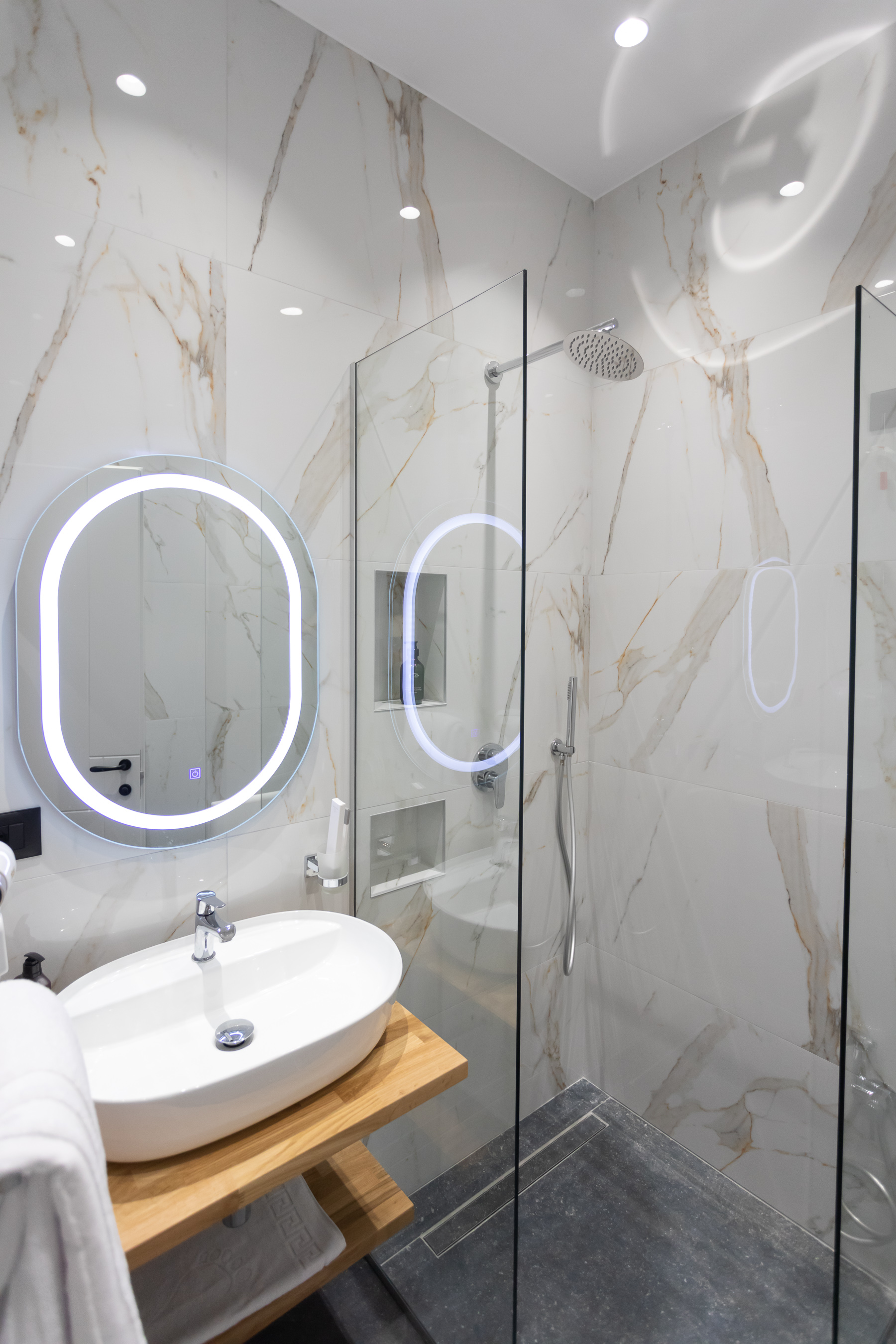 Double or Twin One Bedroom