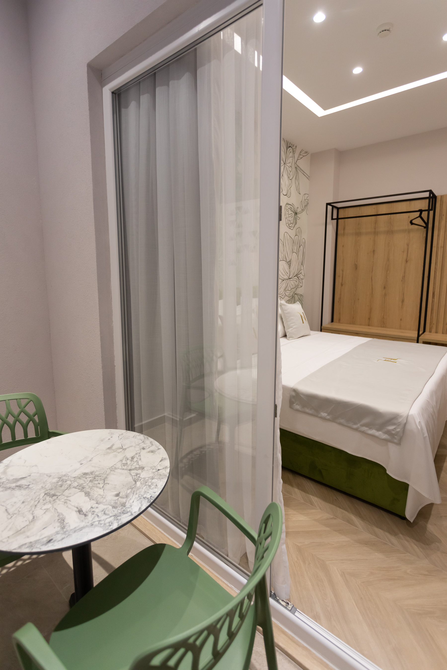 Double or Twin One Bedroom