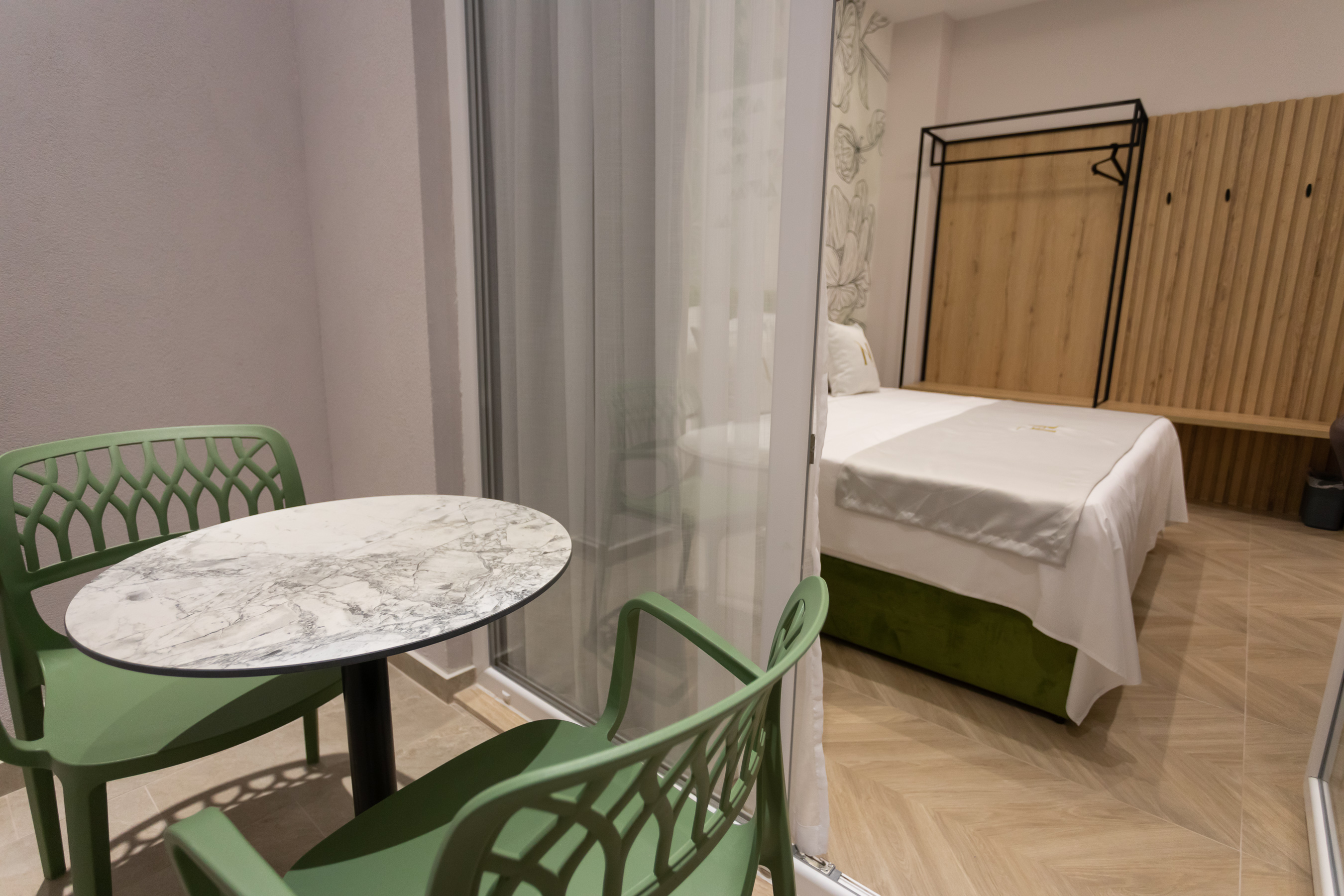 Double or Twin One Bedroom