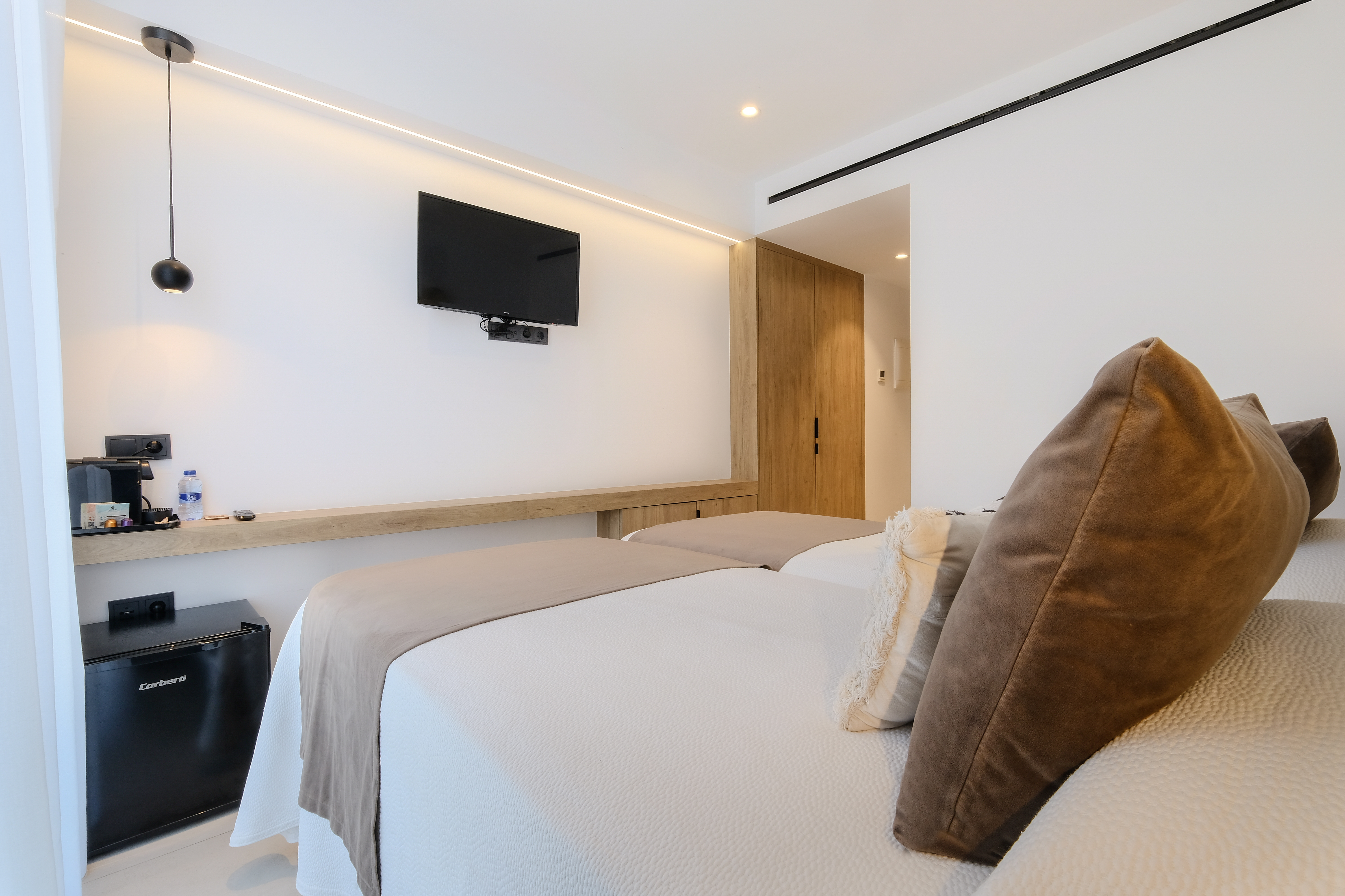 Double or Twin Standard