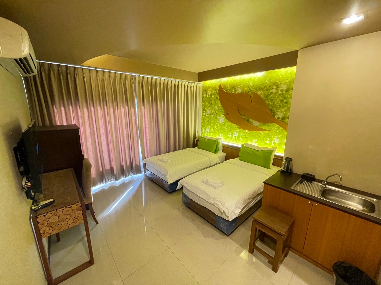 Double or Twin Superior