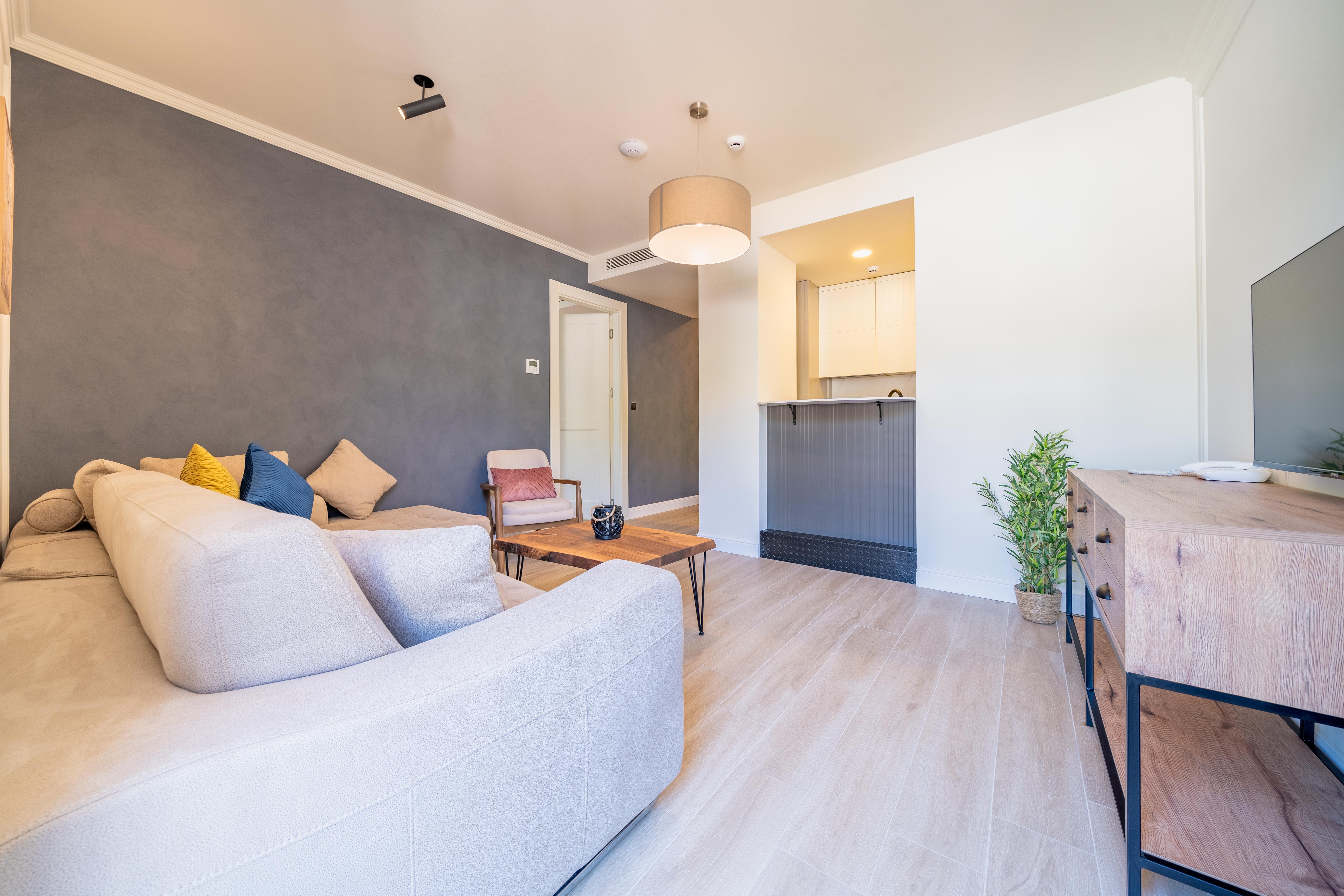 Junior Suite Land View