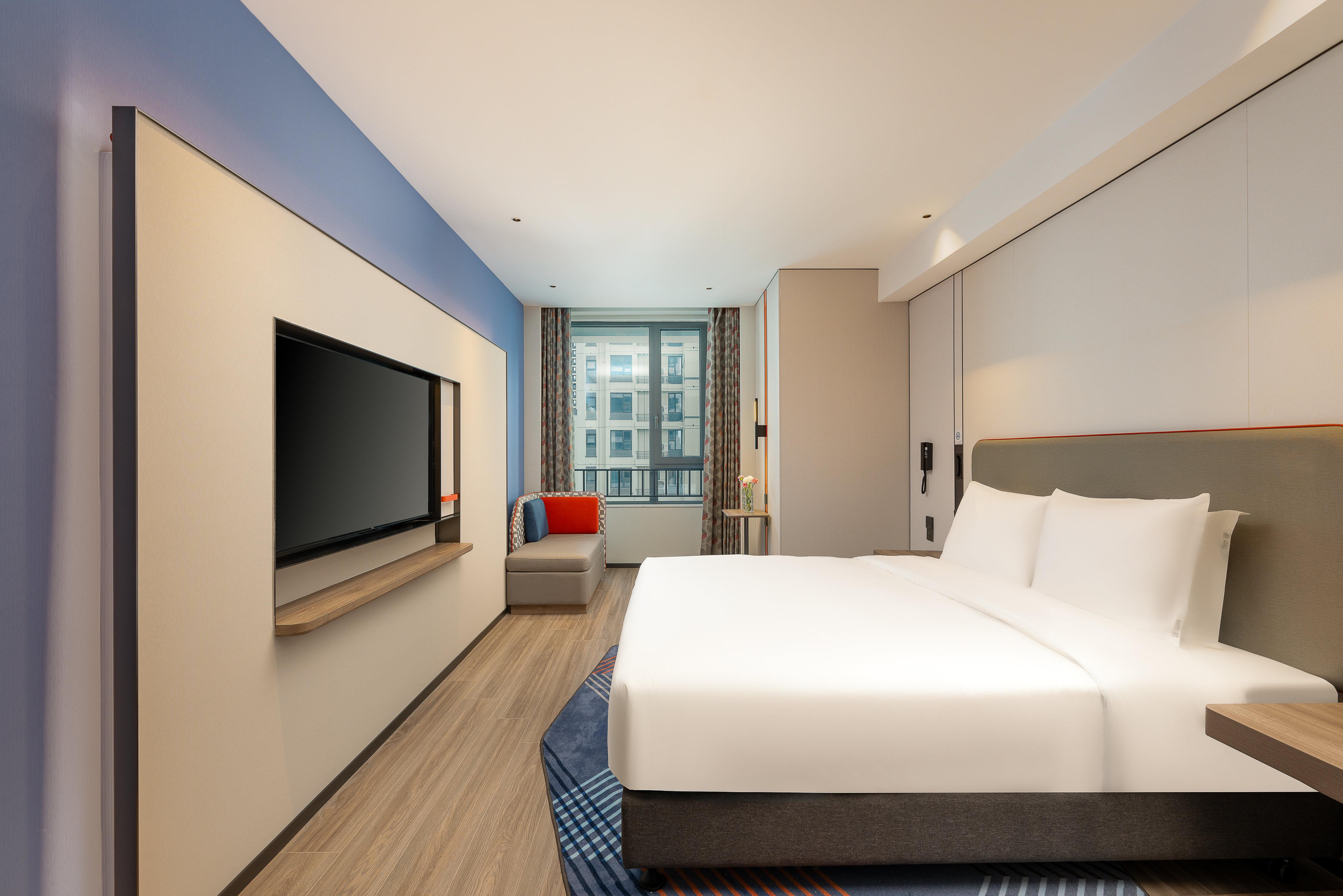 Double King Size Bed