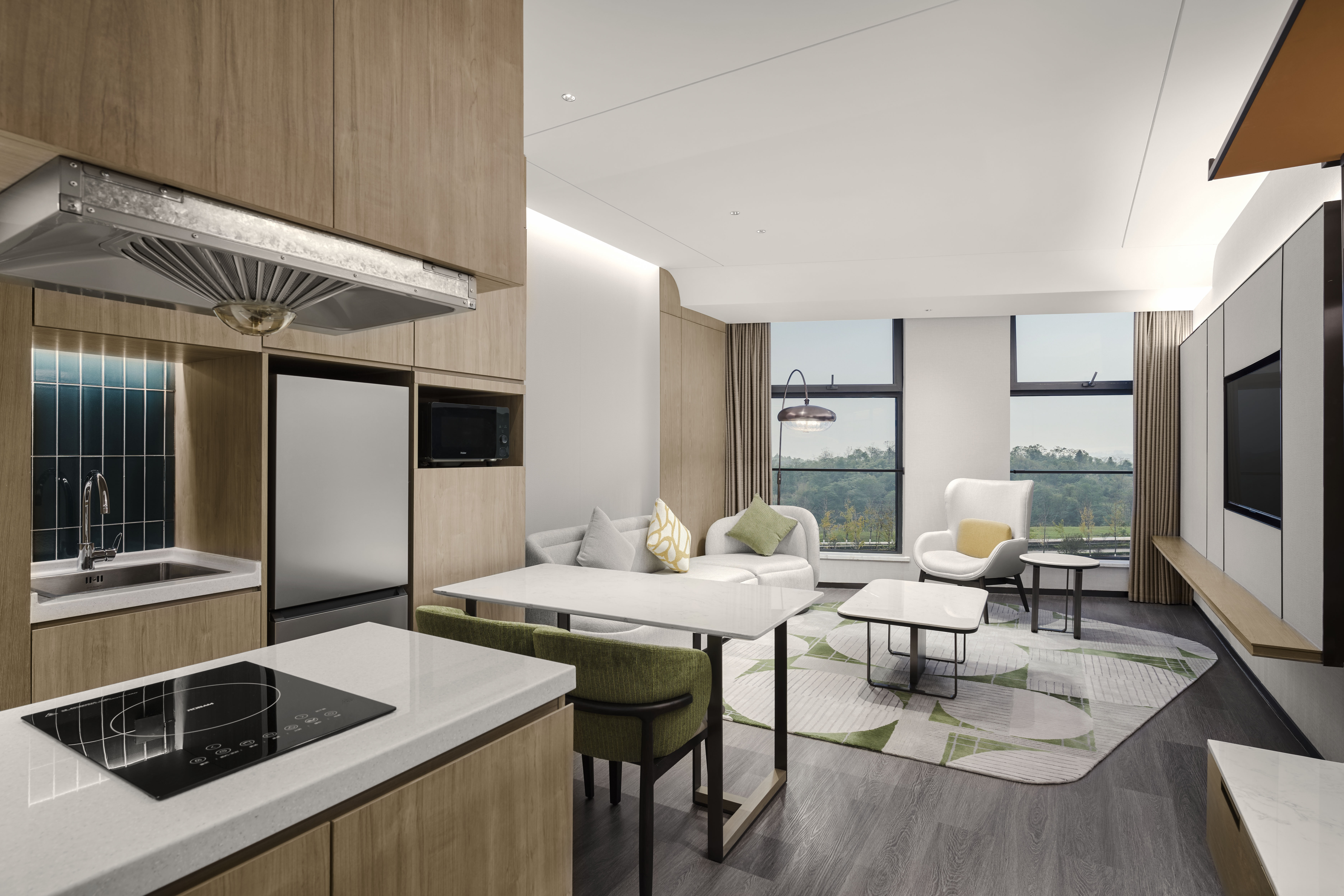 Suite with Kitchenette