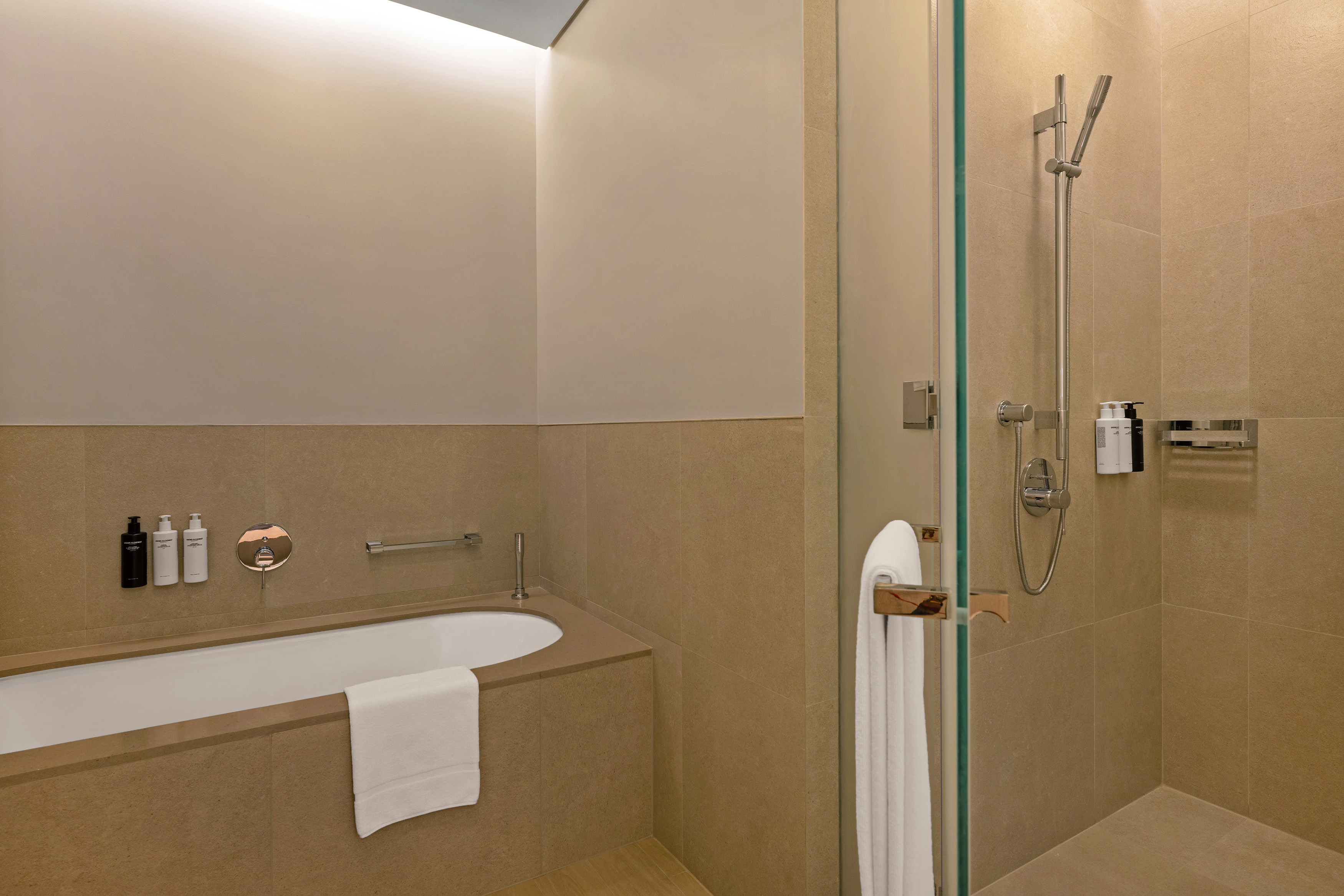 Suite Premier with Views