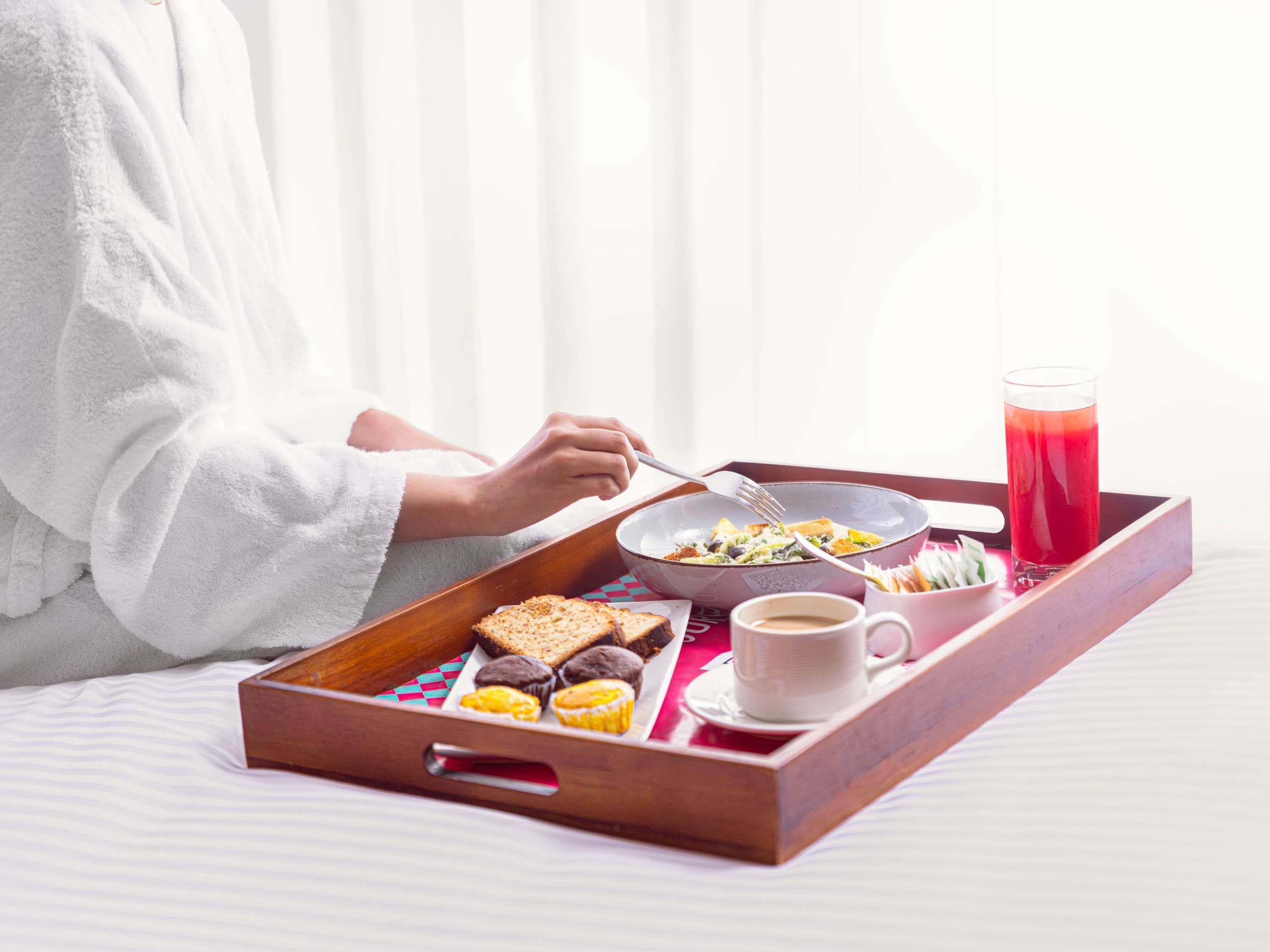 Double Queen Size Bed