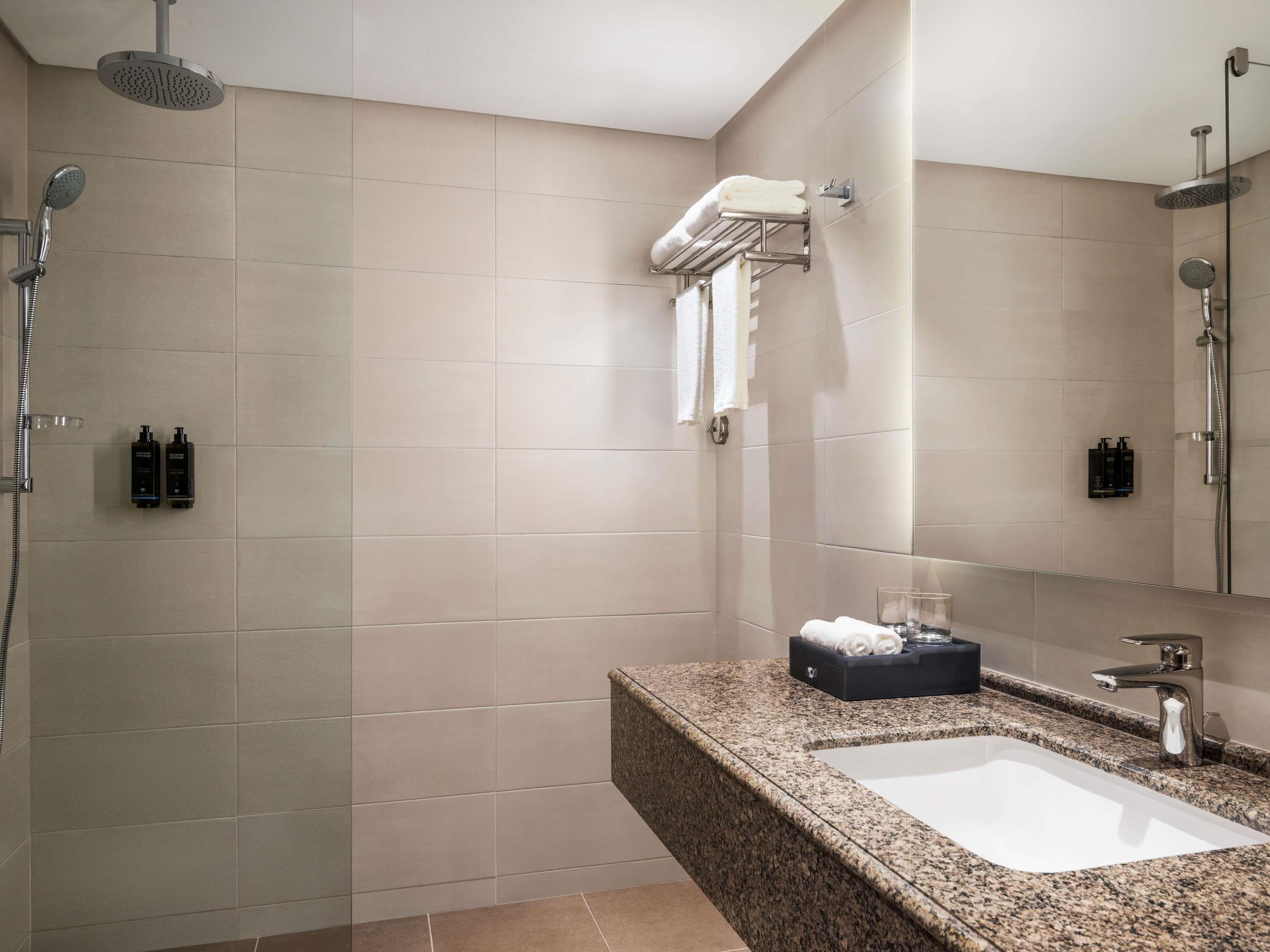 Twin Deluxe City View