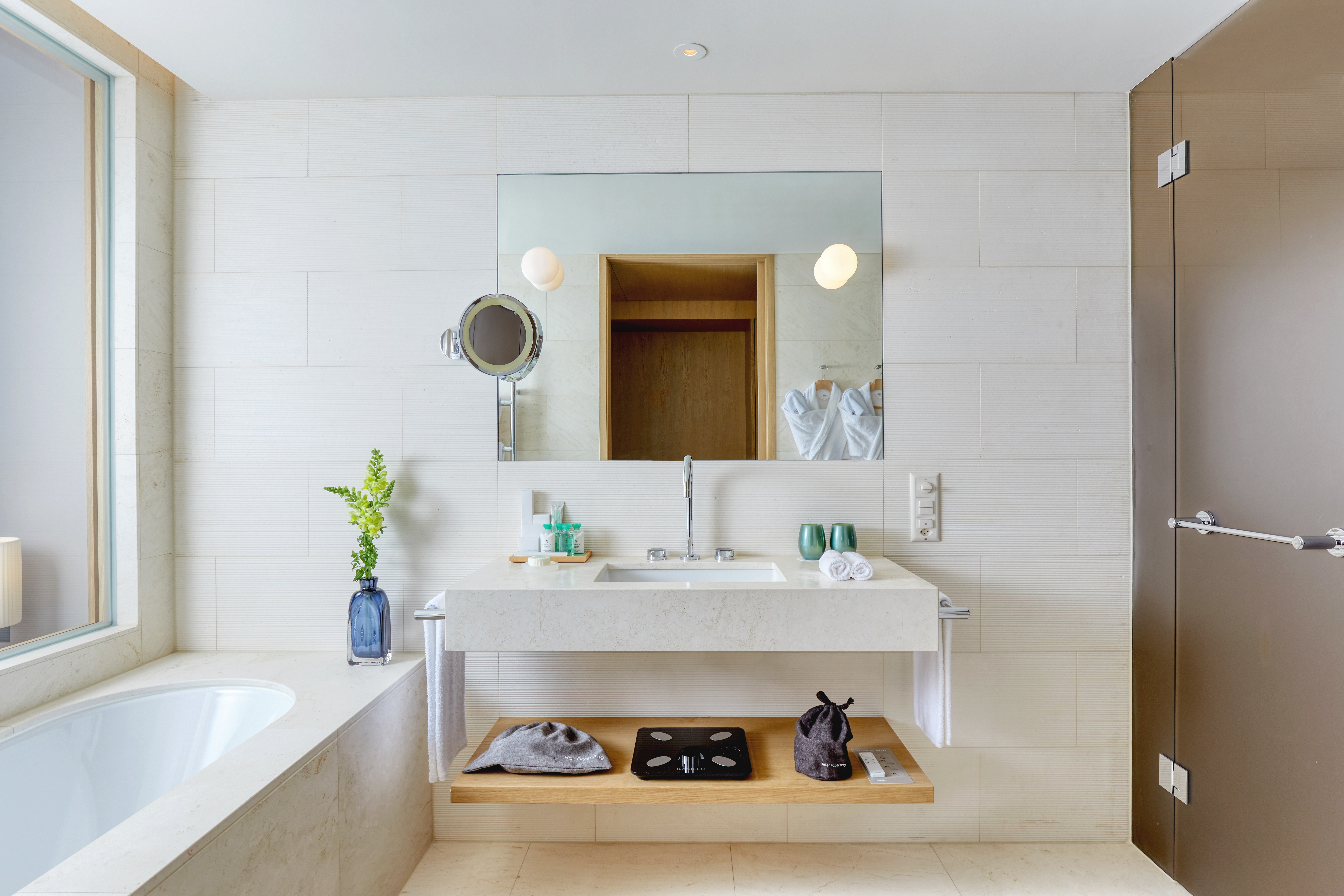 Double or Twin Deluxe with Terrace