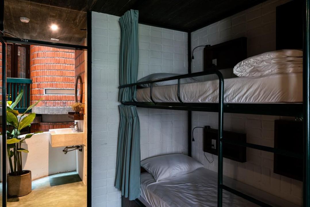 Bed in Dormitory Capacity 4 One Bedroom