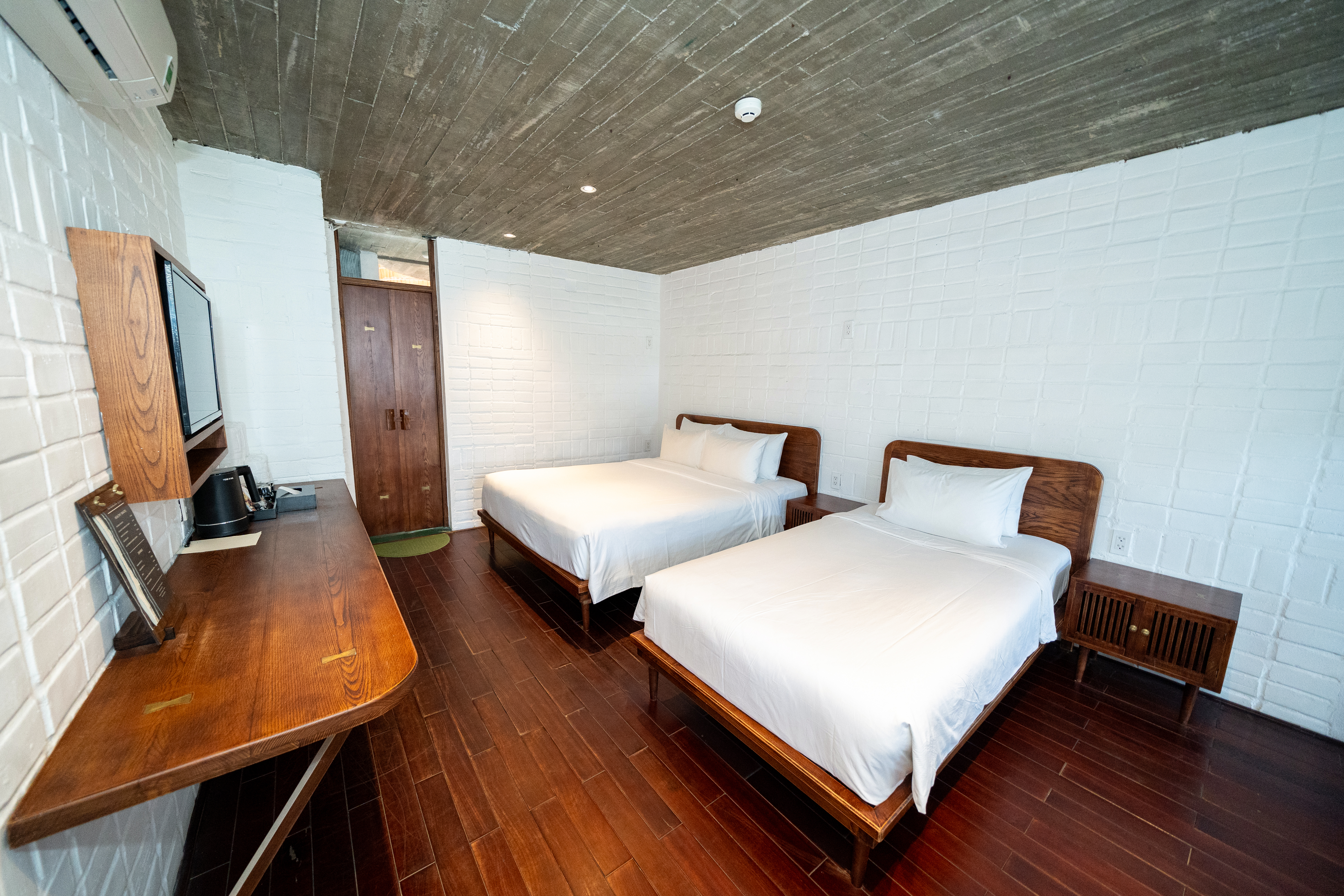 Triple Deluxe with Balcony