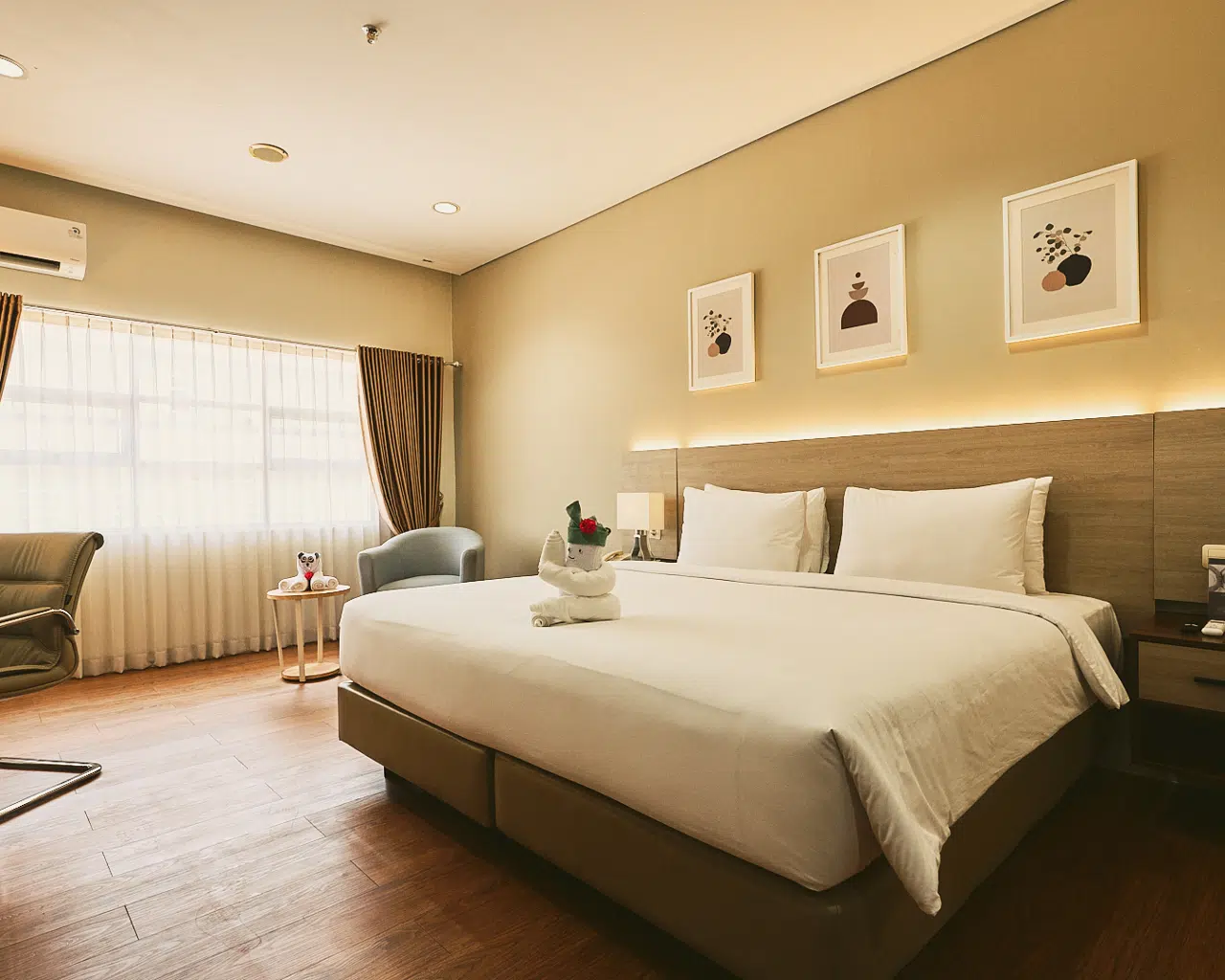 Double or Twin Deluxe