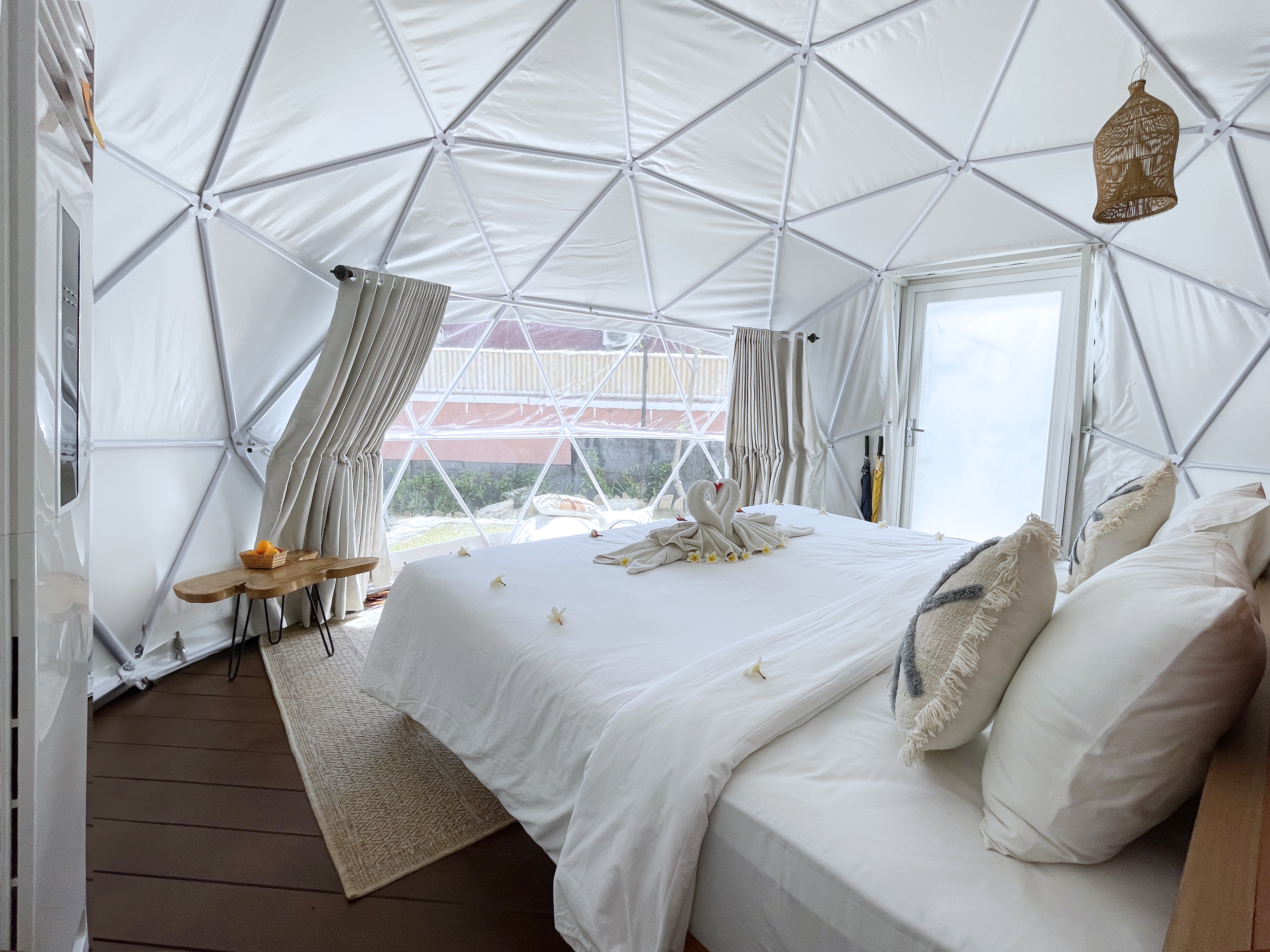 Double or Twin Side Sea View