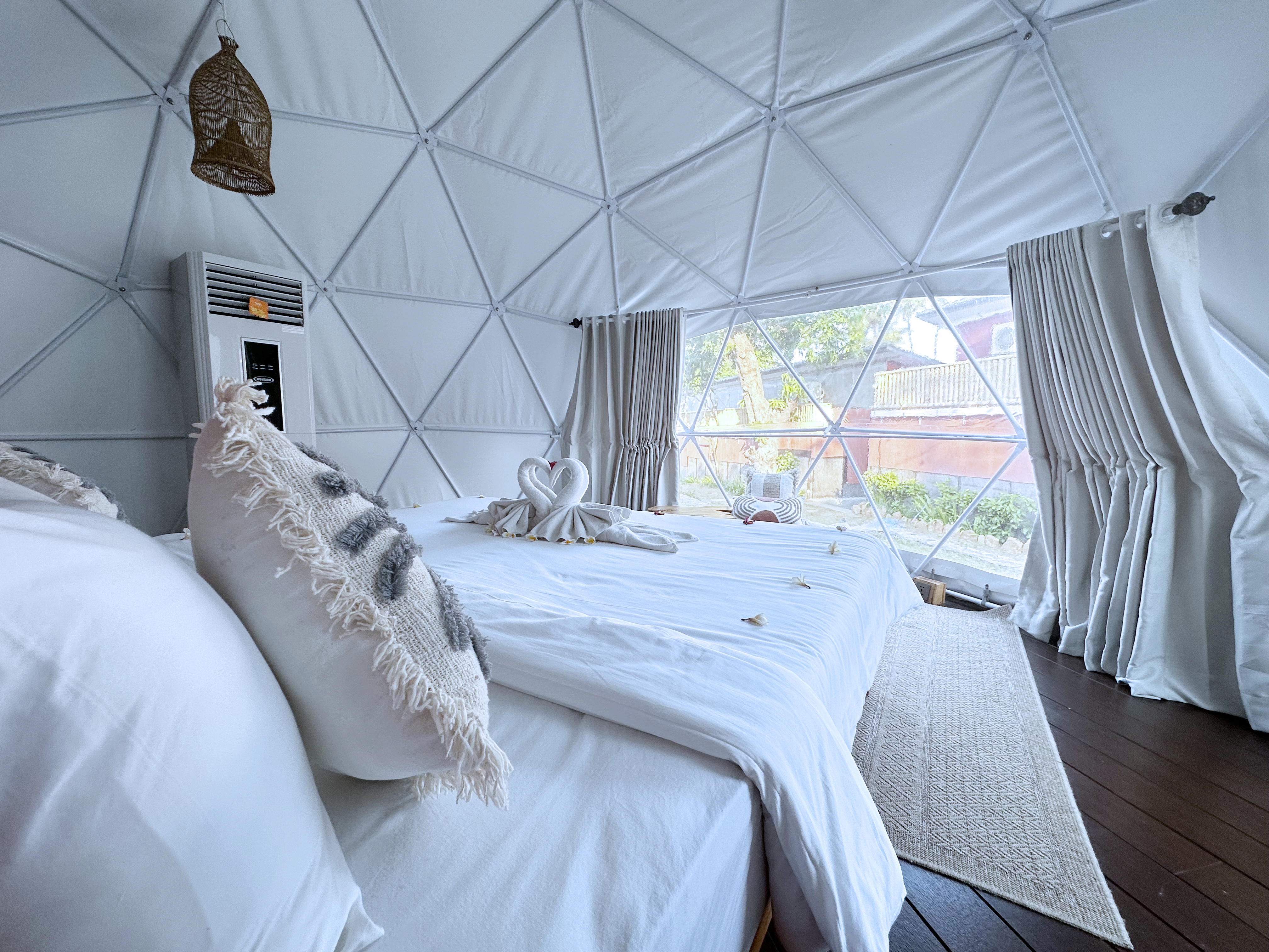 Double or Twin Side Sea View