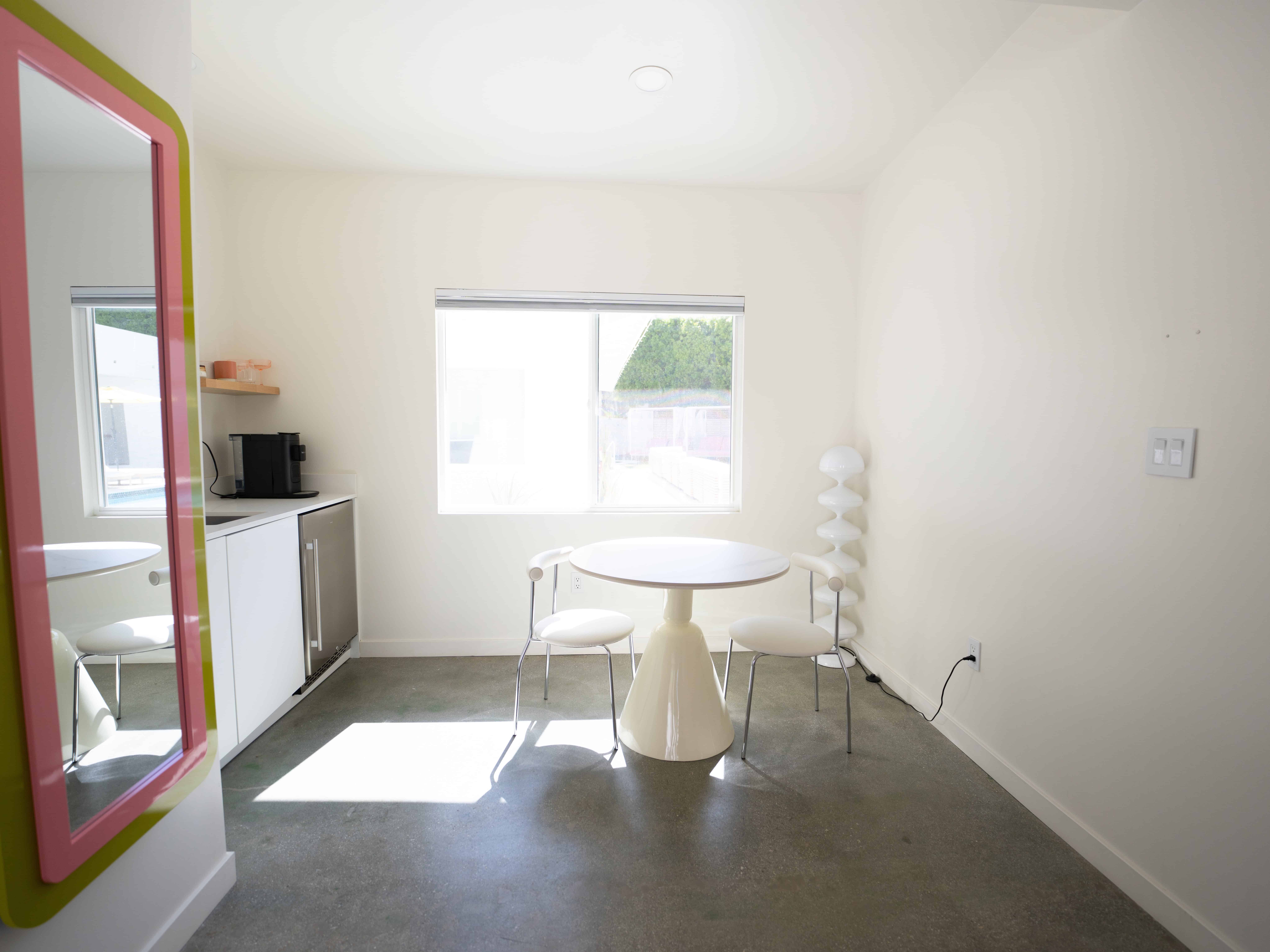 Studio Deluxe Pool View