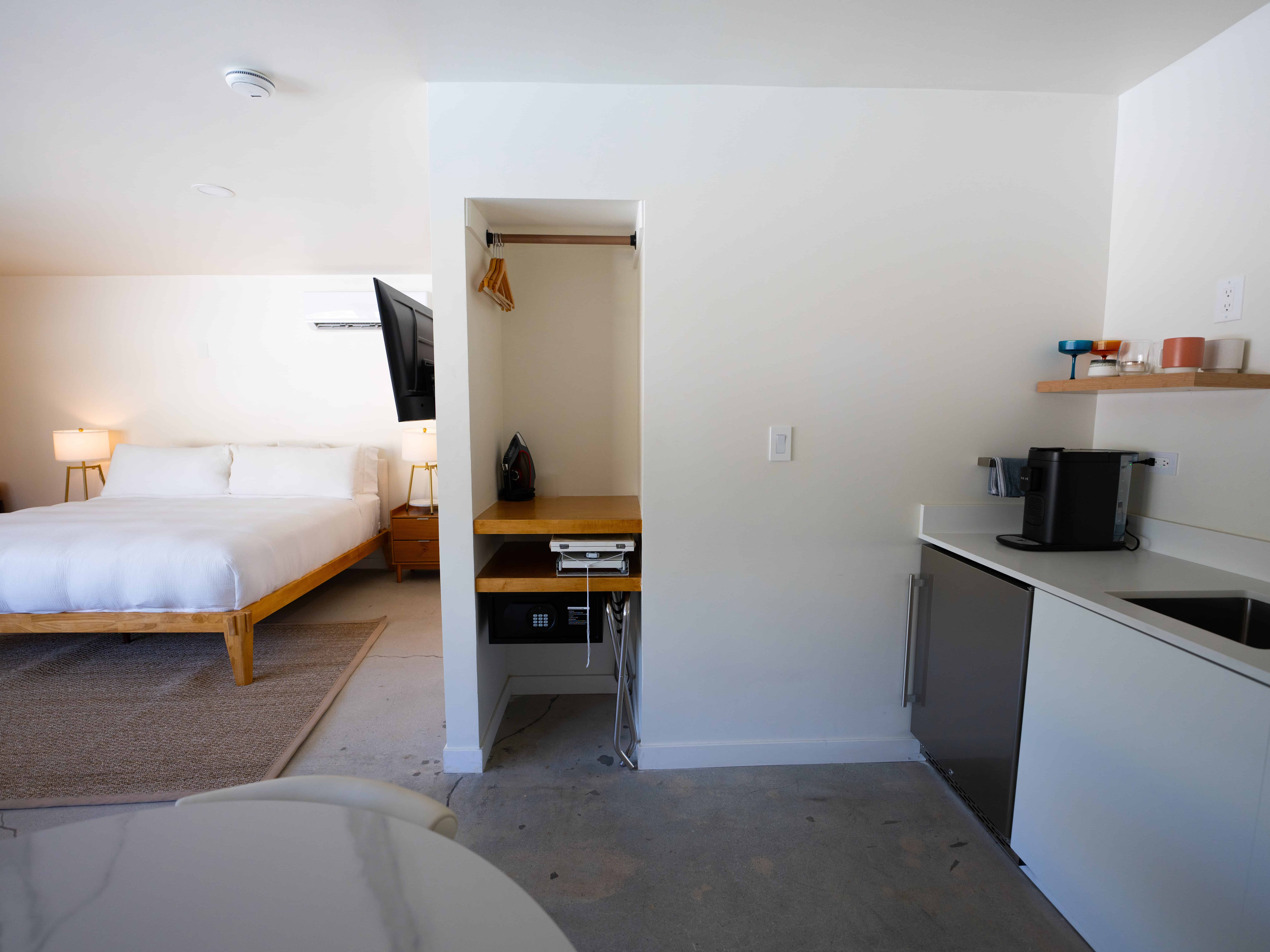 Studio Superior King Bed