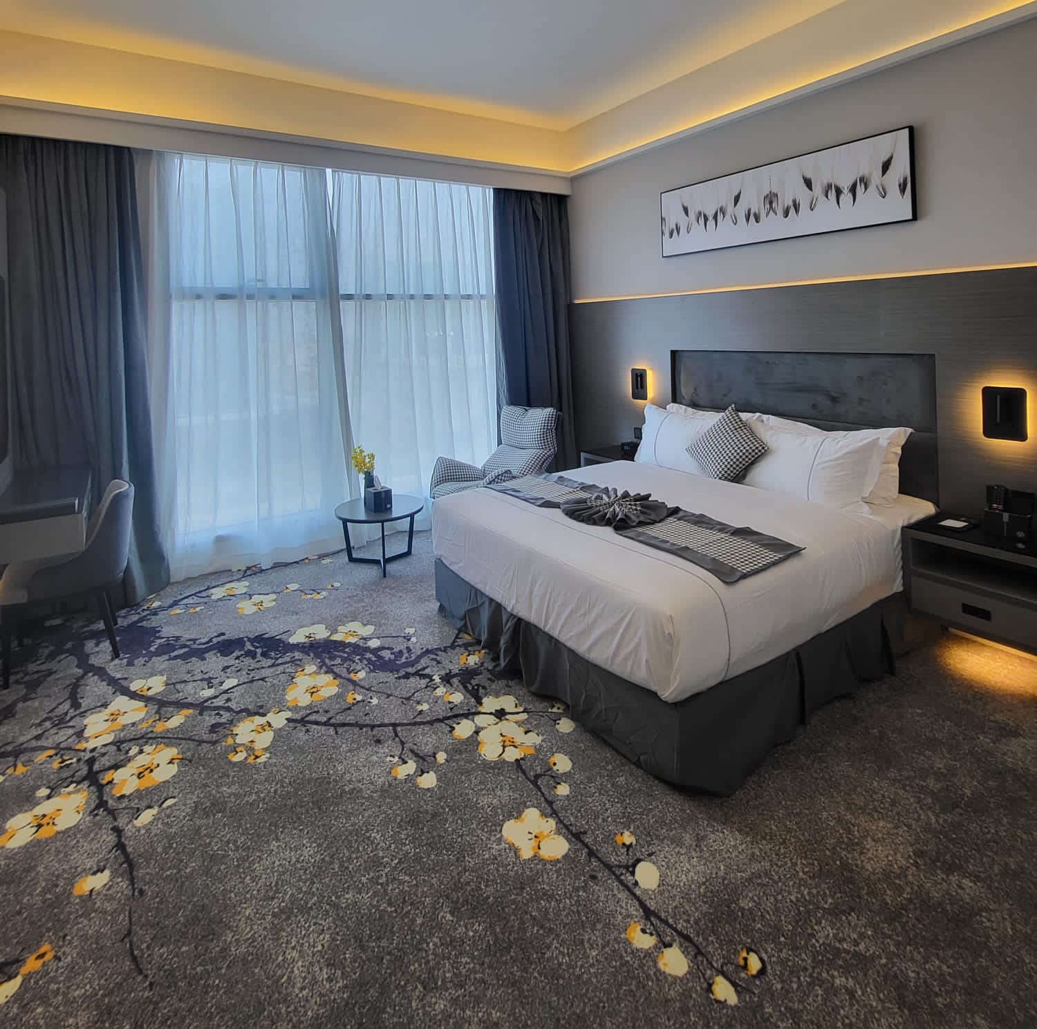 Double Deluxe King Bed