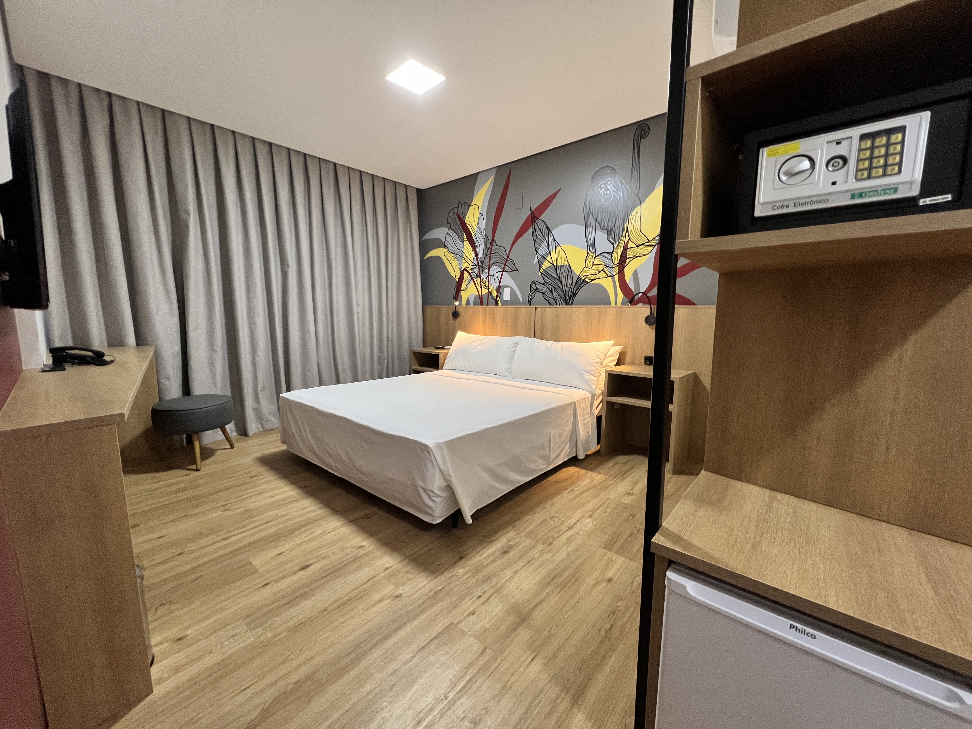 Double Superior King Bed