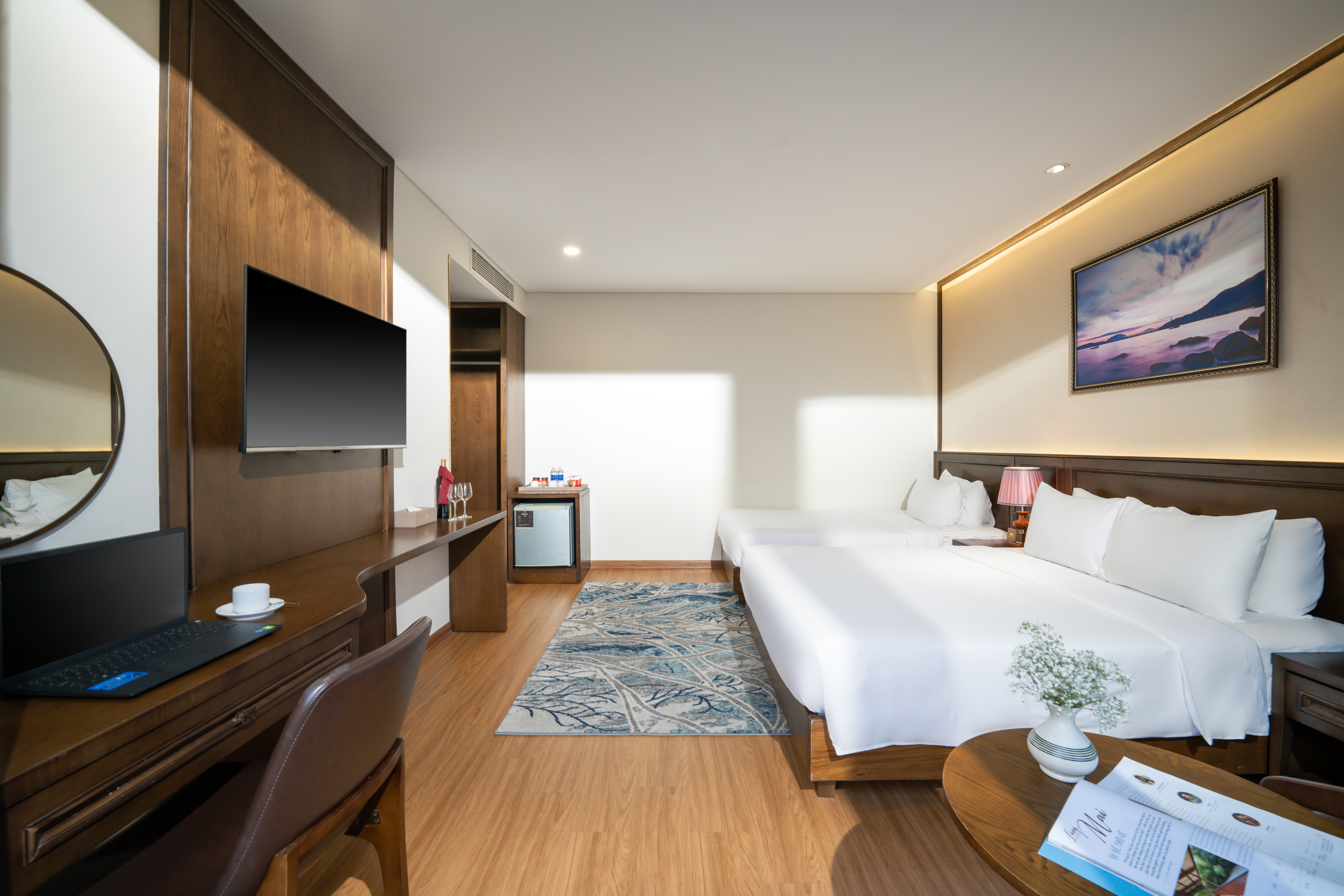 Triple Deluxe City View