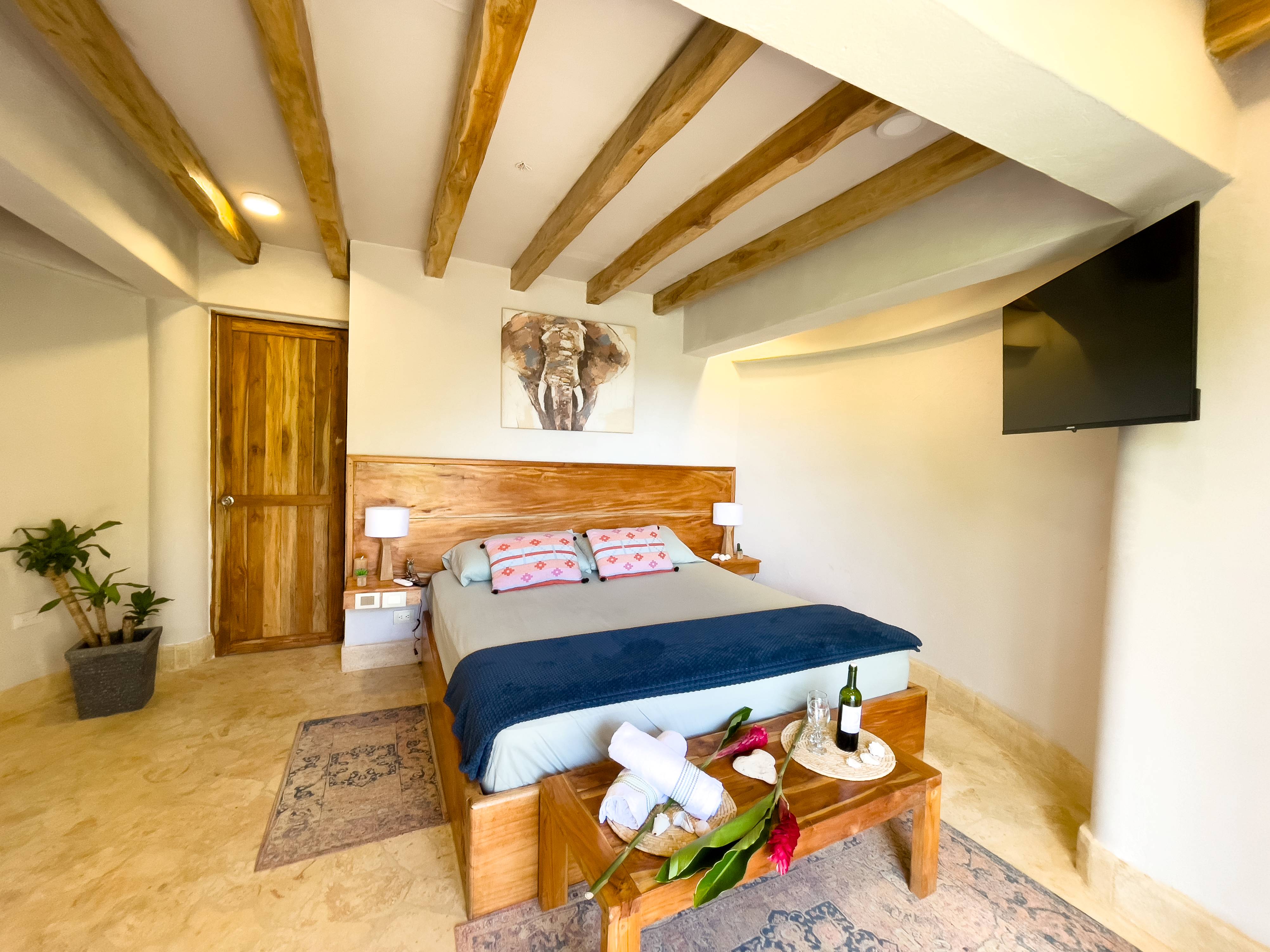 Bungalow King Size Bed