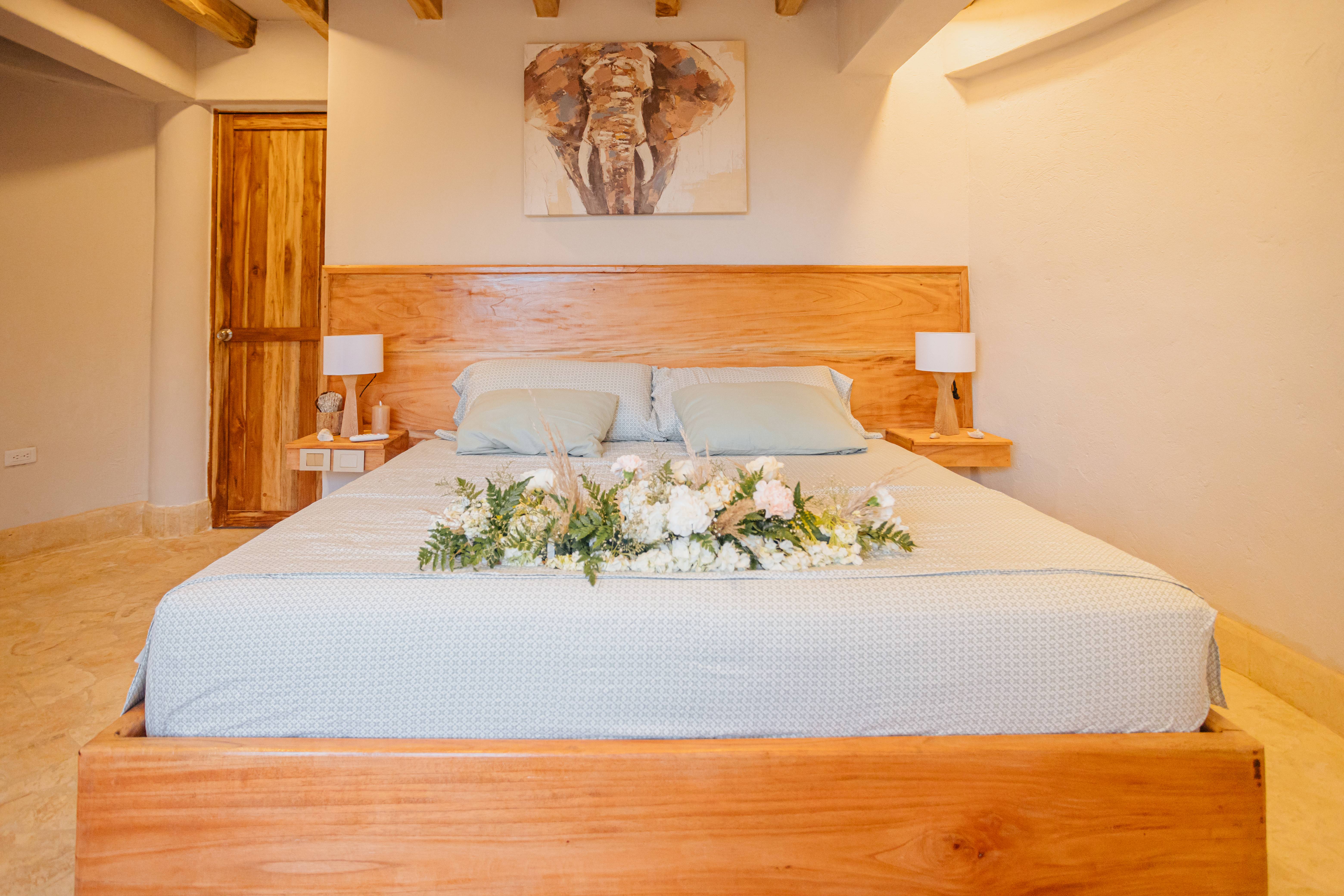 Bungalow King Size Bed