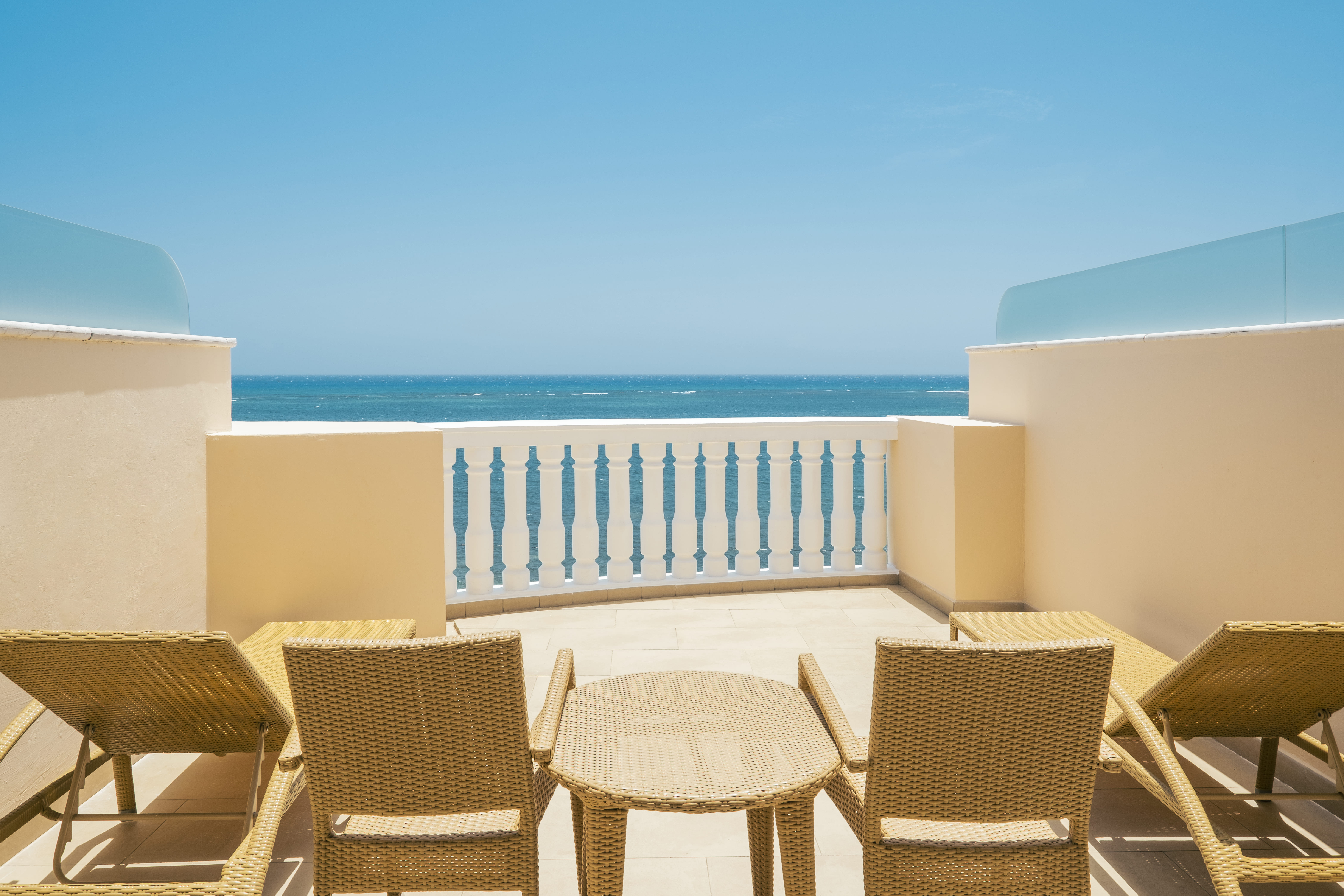 Junior Suite Ocean Front