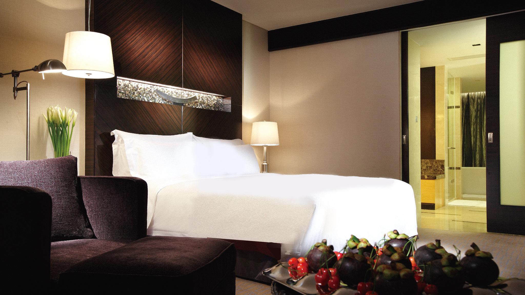 Junior Suite King Size Bed