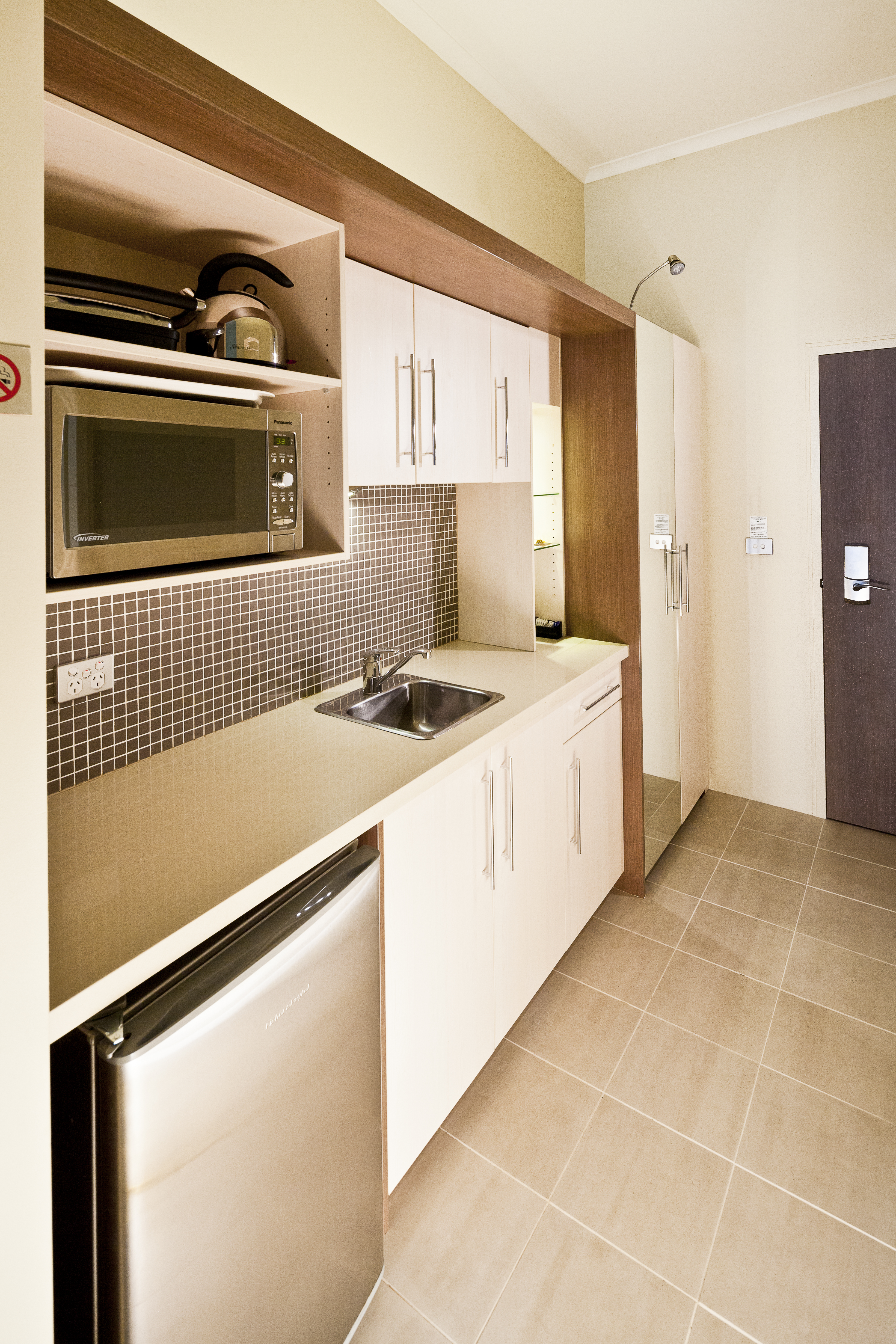 Triple Queen Bed Non Smoking