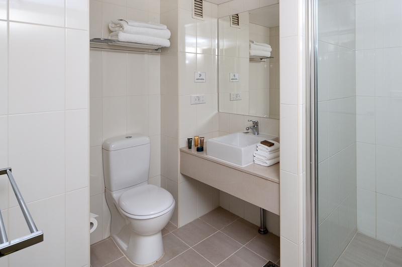 Studio Deluxe Queen Bed