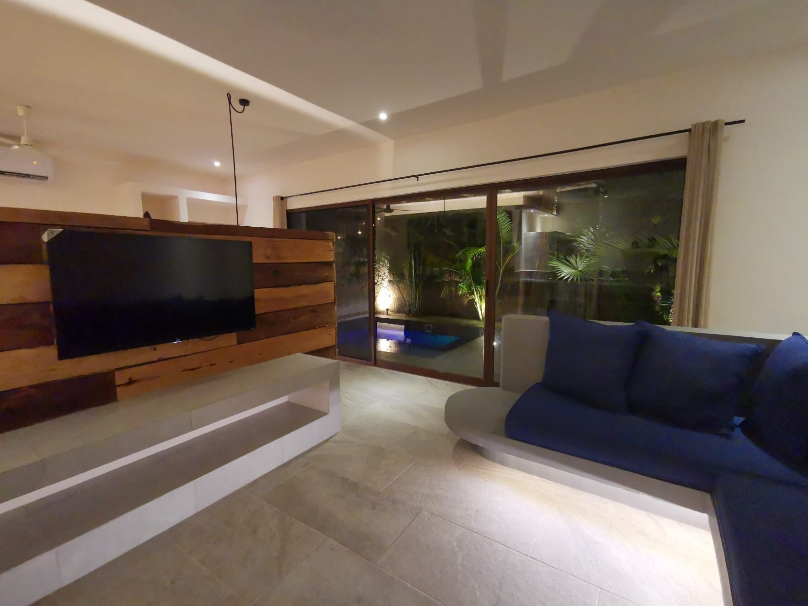 Junior Suite King Size Bed