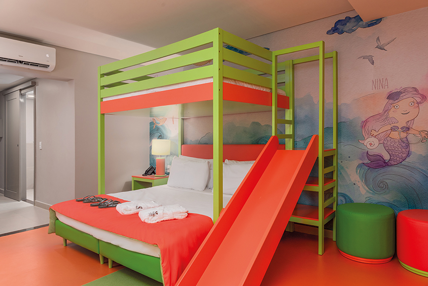 Family Room Capacity 4