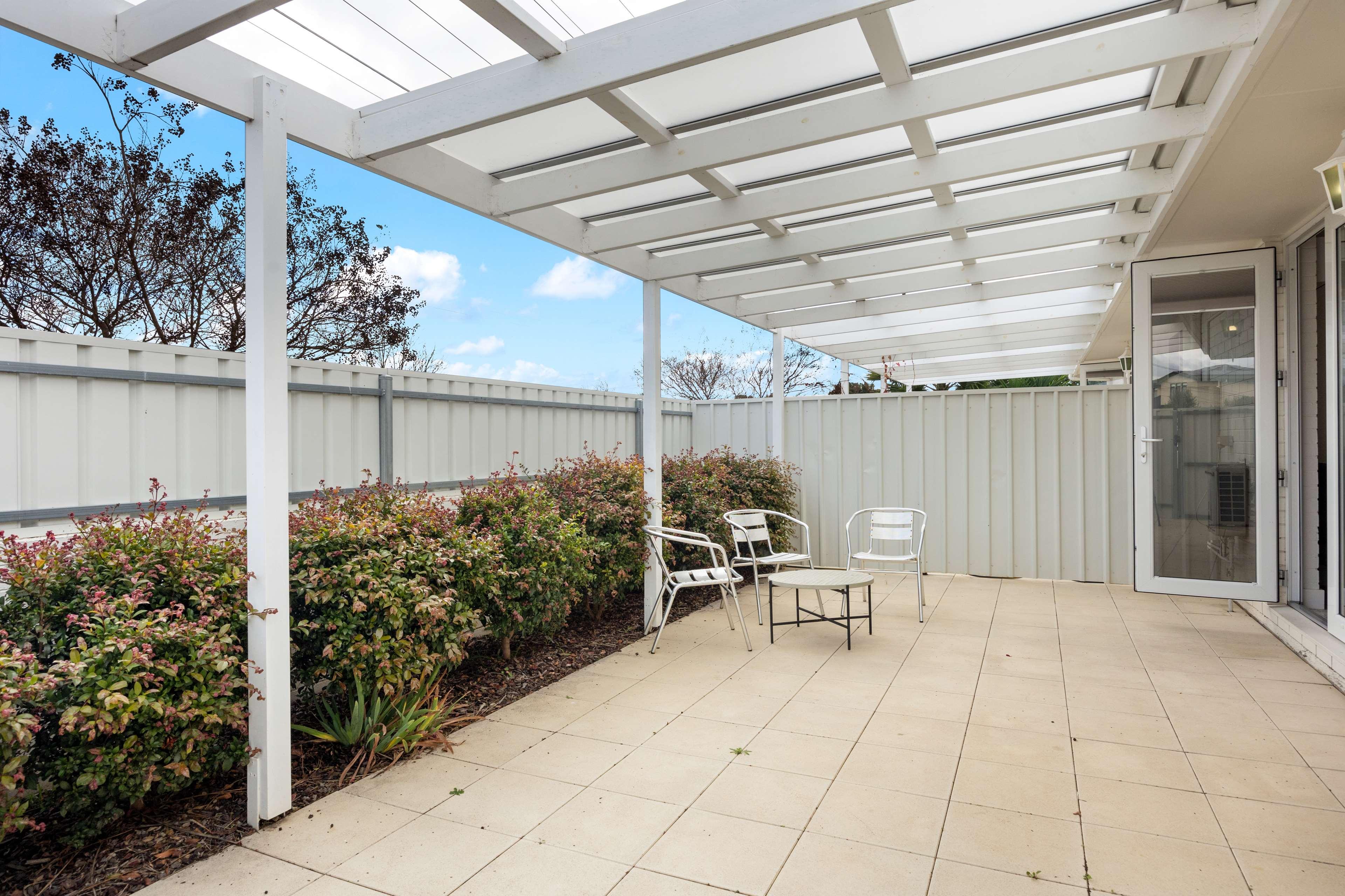 Apartment Queen Size Bed