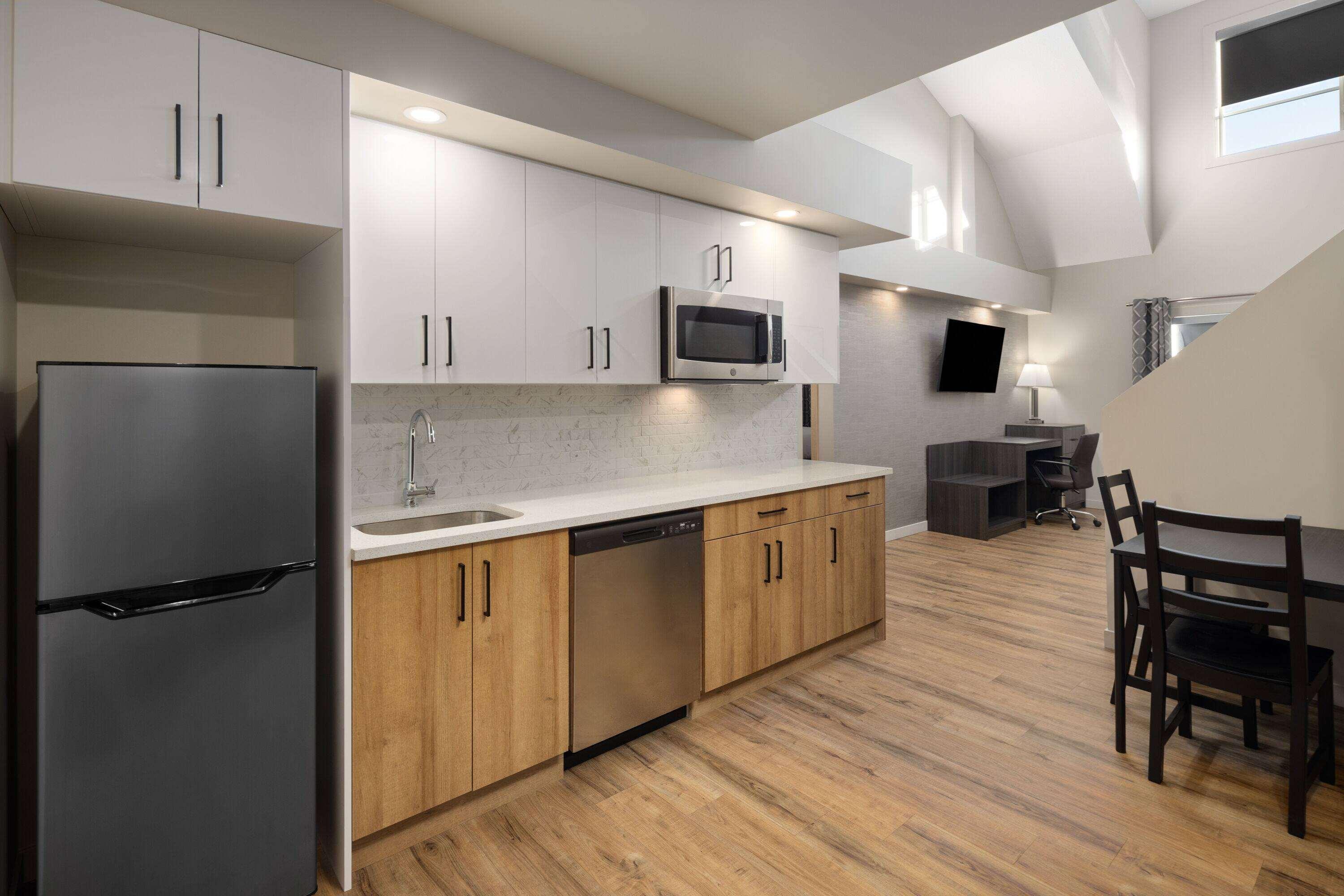 Suite Two Queen Beds